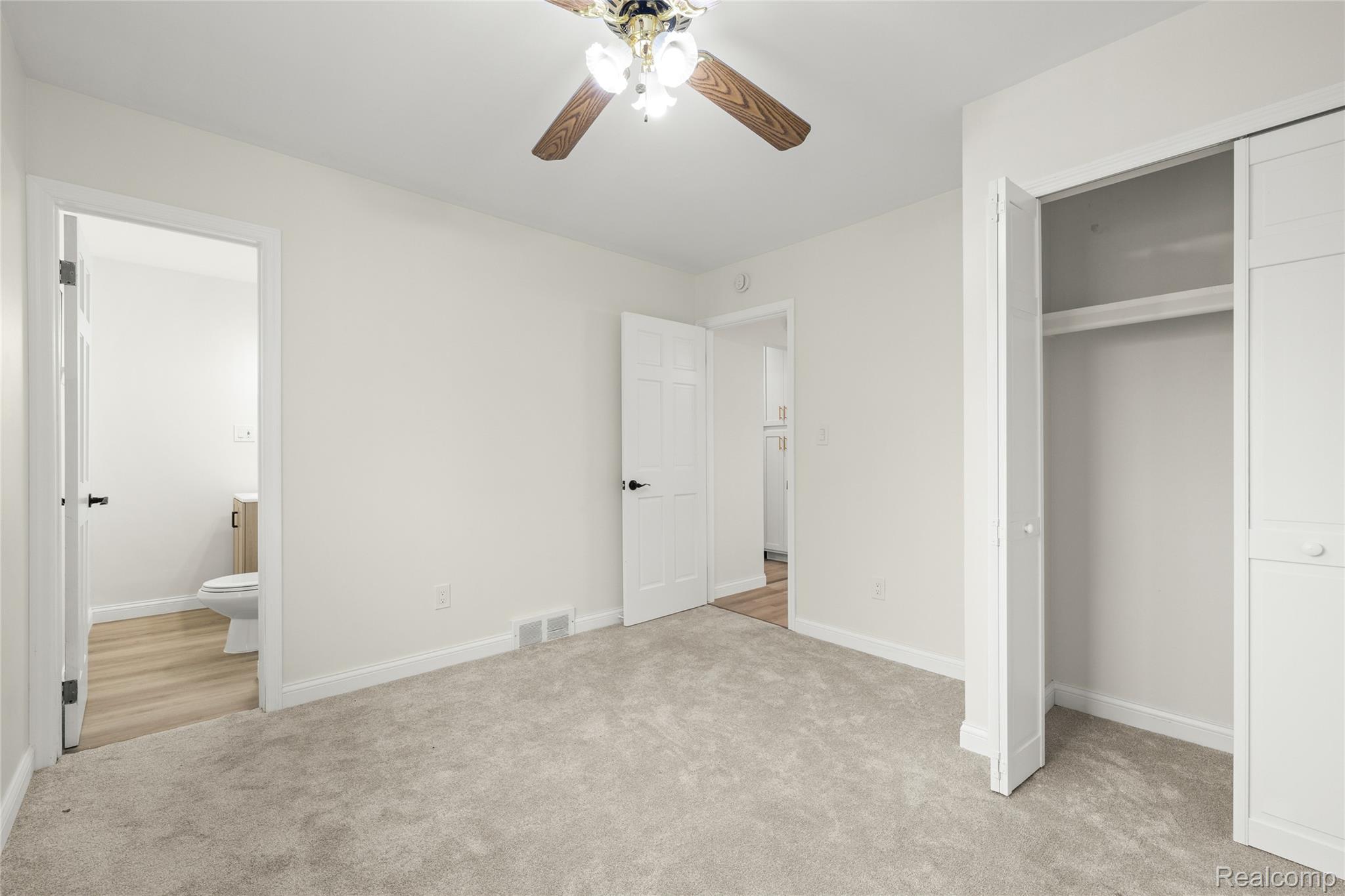 34600 Michelle Drive Property Photo 17