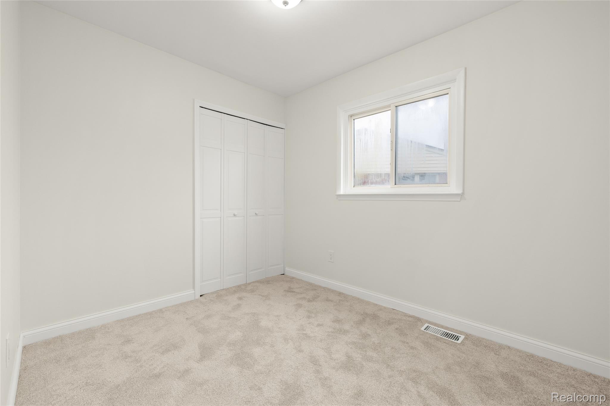 34600 Michelle Drive Property Photo 19