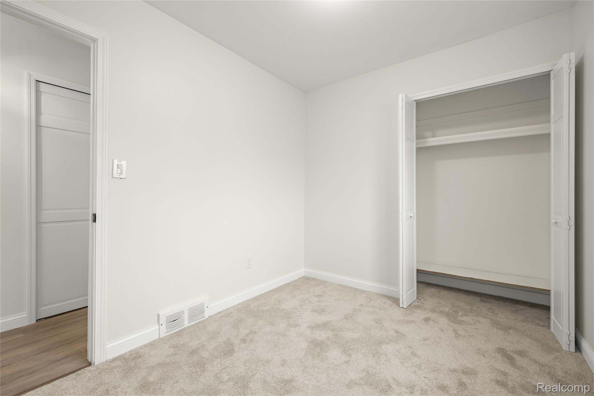 34600 Michelle Drive Property Photo 20