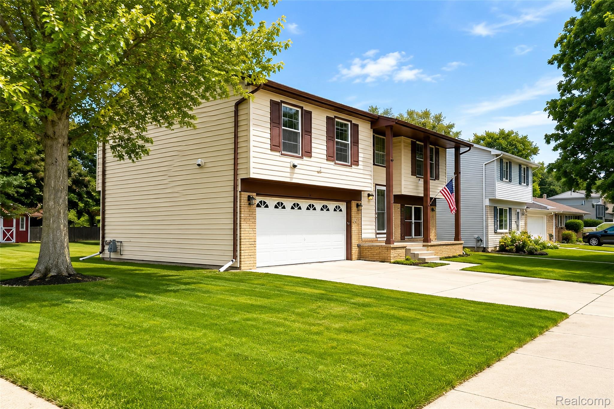 201 Charterhouse Drive Property Photo 4