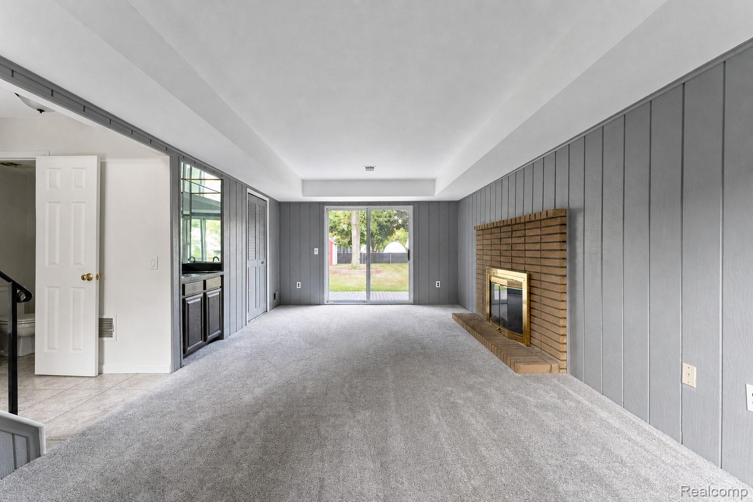 201 Charterhouse Drive Property Photo 5