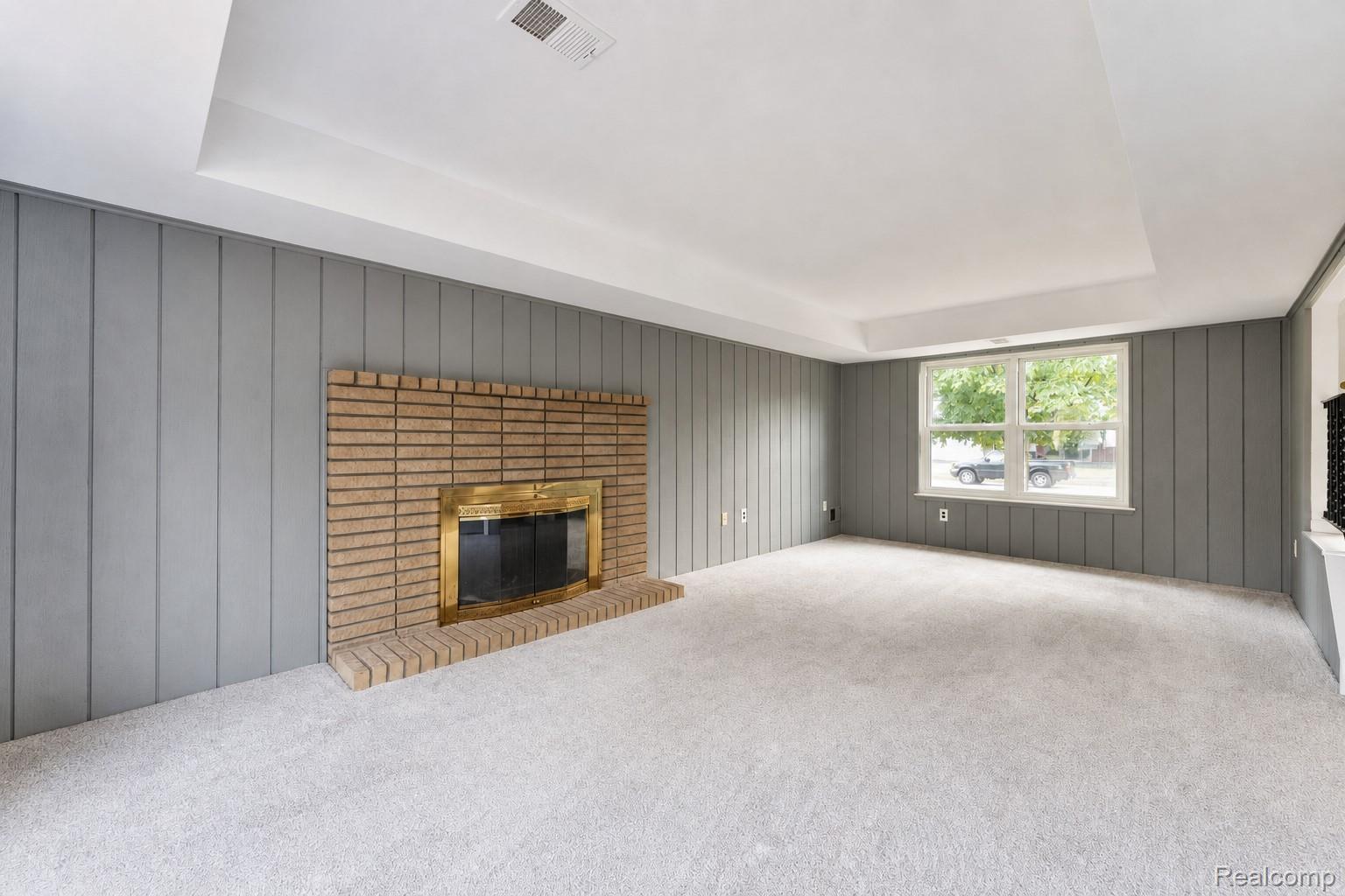 201 Charterhouse Drive Property Photo 9