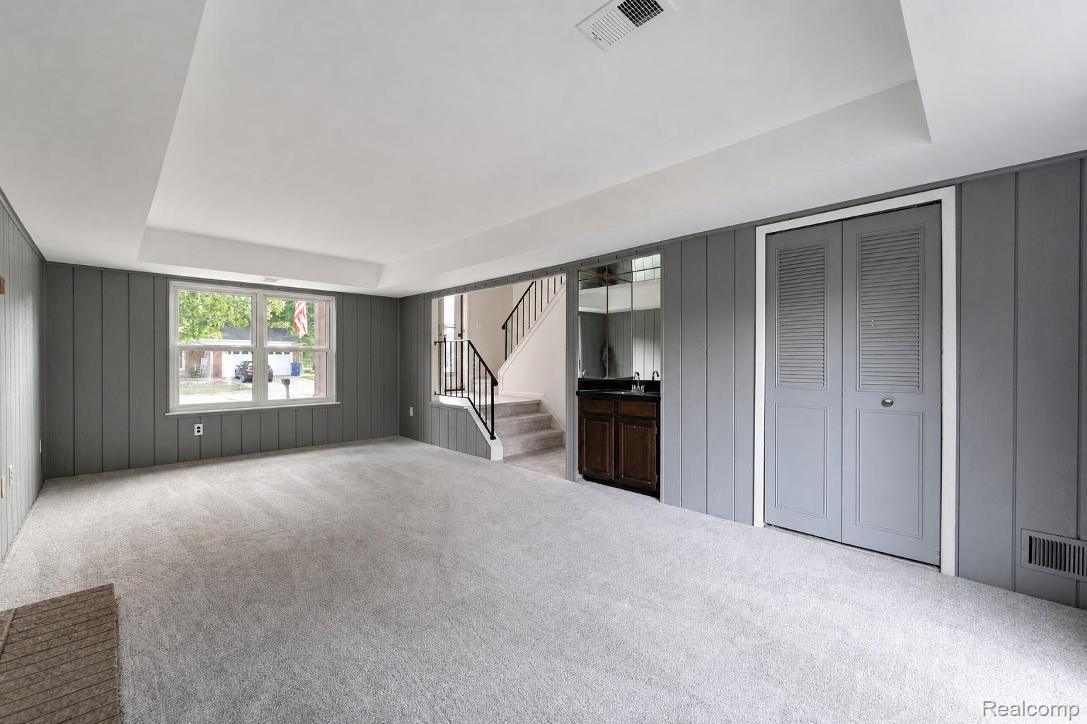 201 Charterhouse Drive Property Photo 10