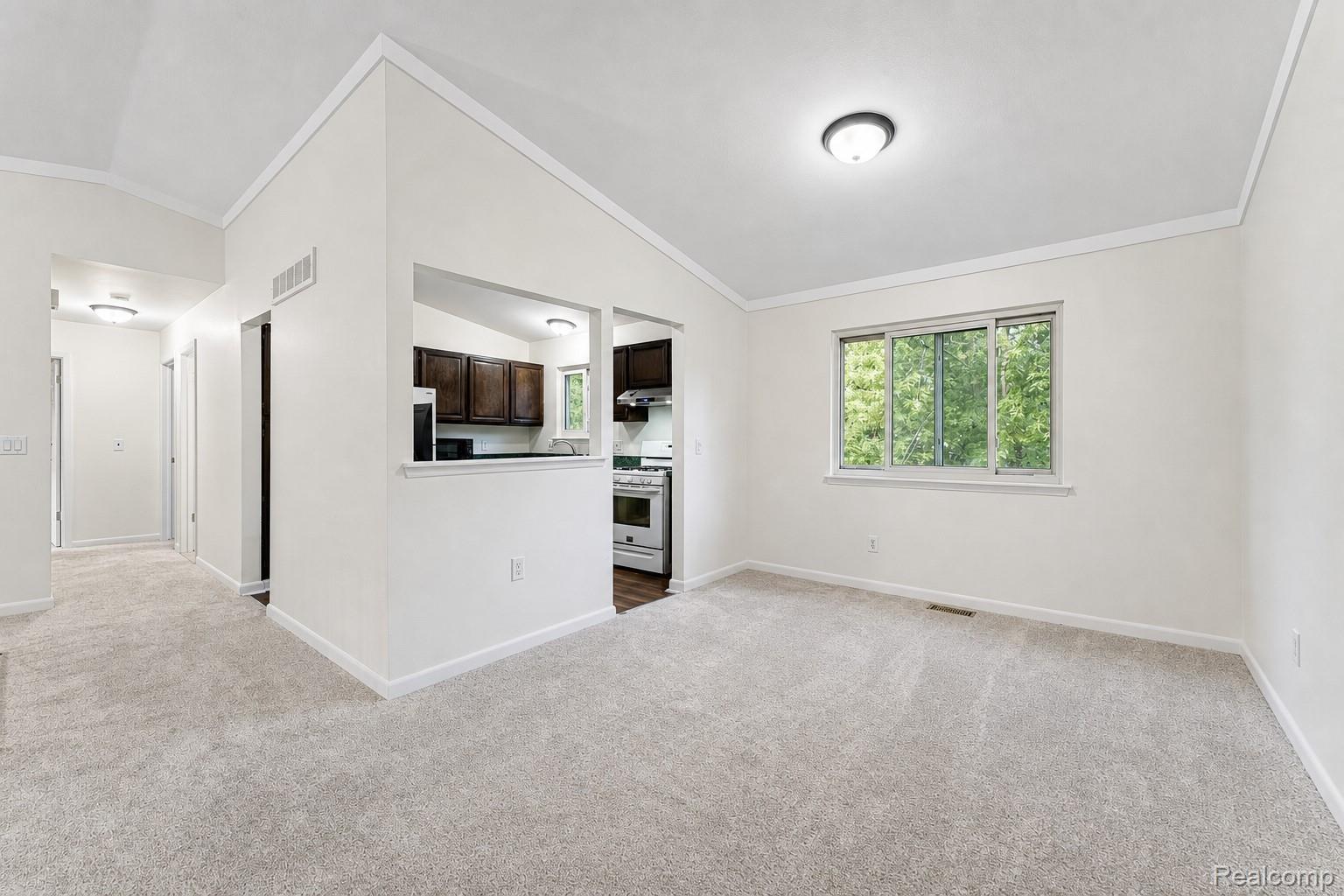 201 Charterhouse Drive Property Photo 15