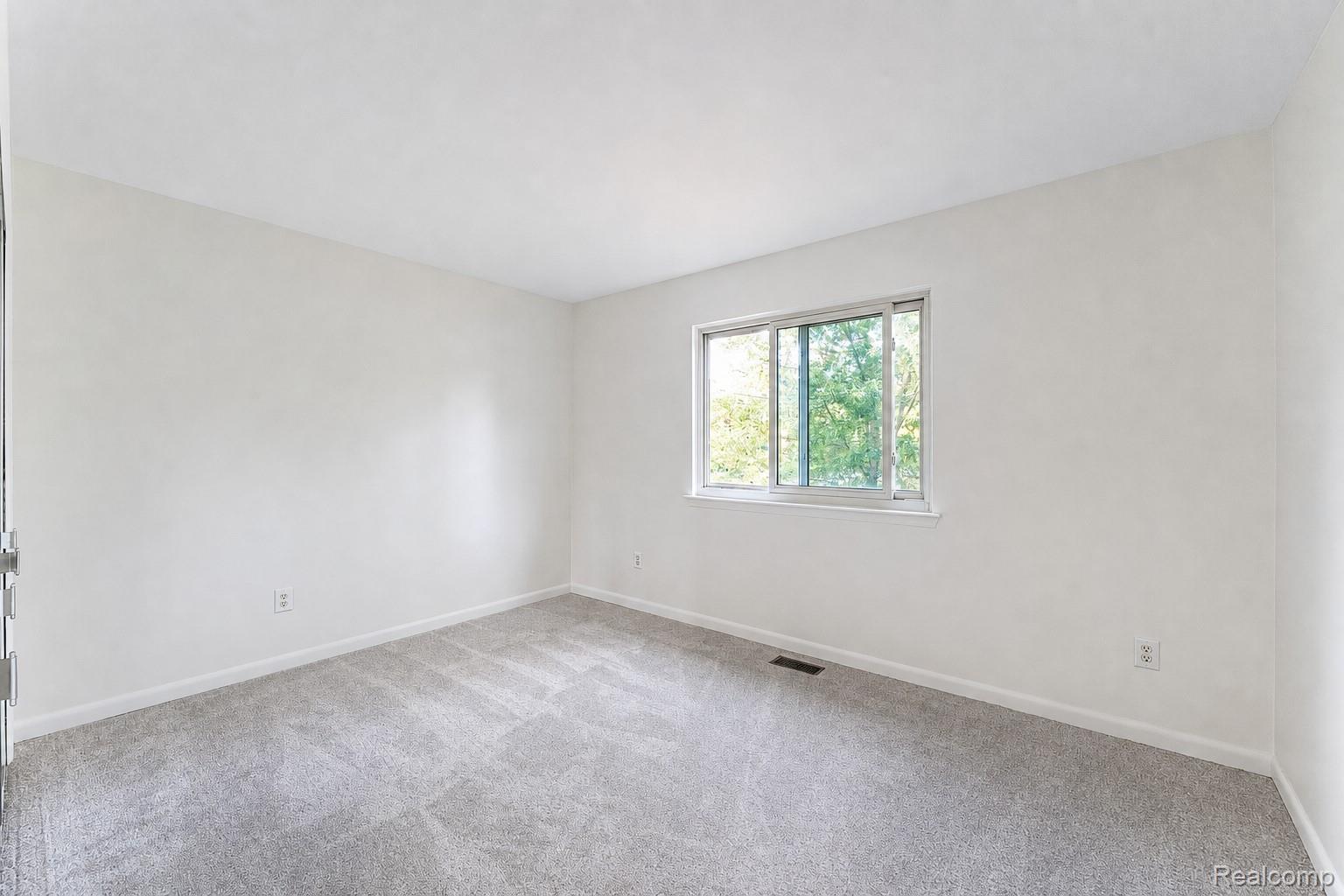 201 Charterhouse Drive Property Photo 24