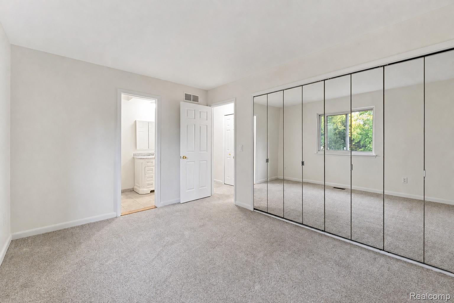 201 Charterhouse Drive Property Photo 28
