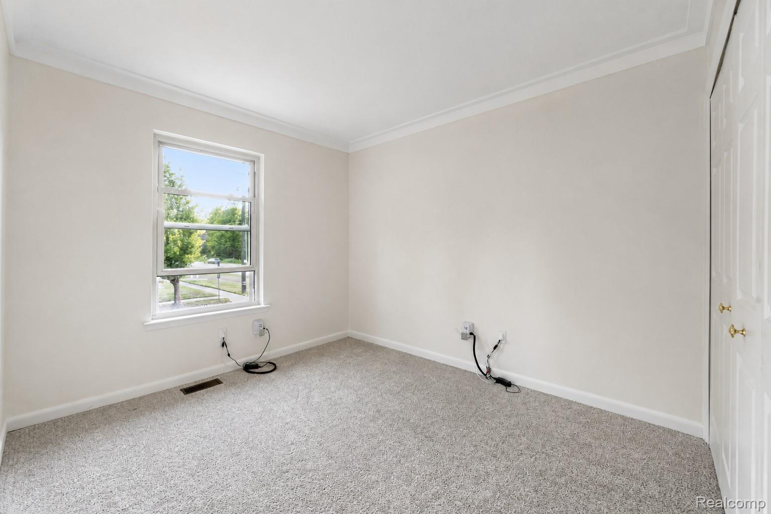201 Charterhouse Drive Property Photo 30