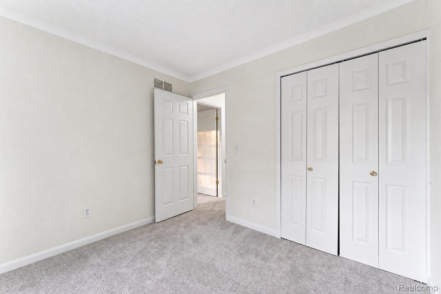 201 Charterhouse Drive Property Photo 33