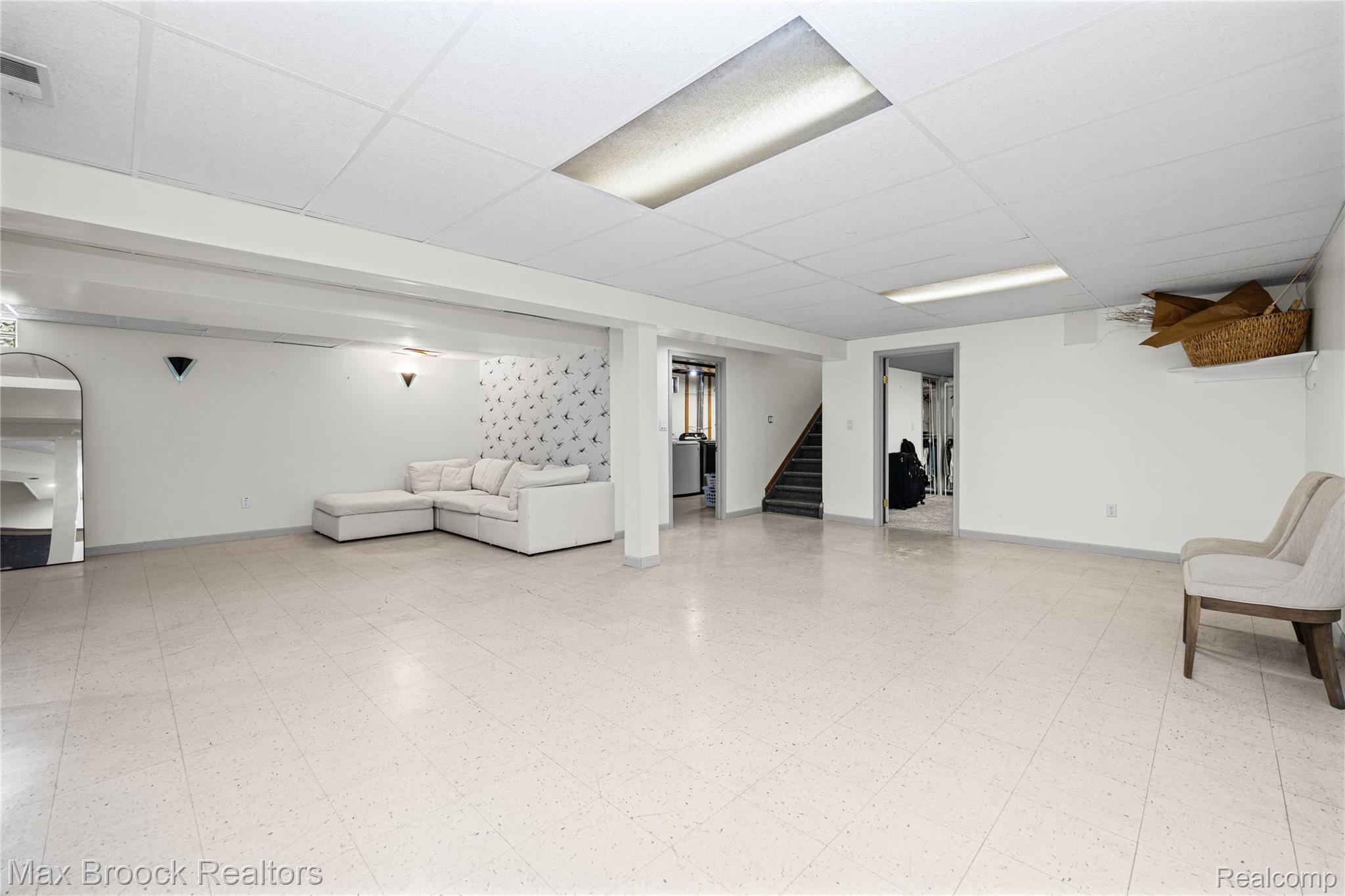 2000 Matthew Street Property Photo 34