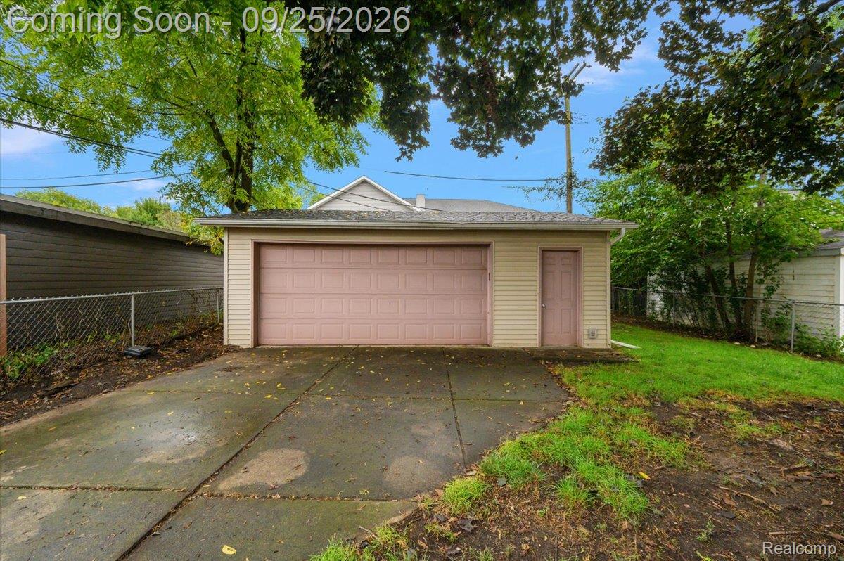 317 Walnut Avenue Property Photo 4