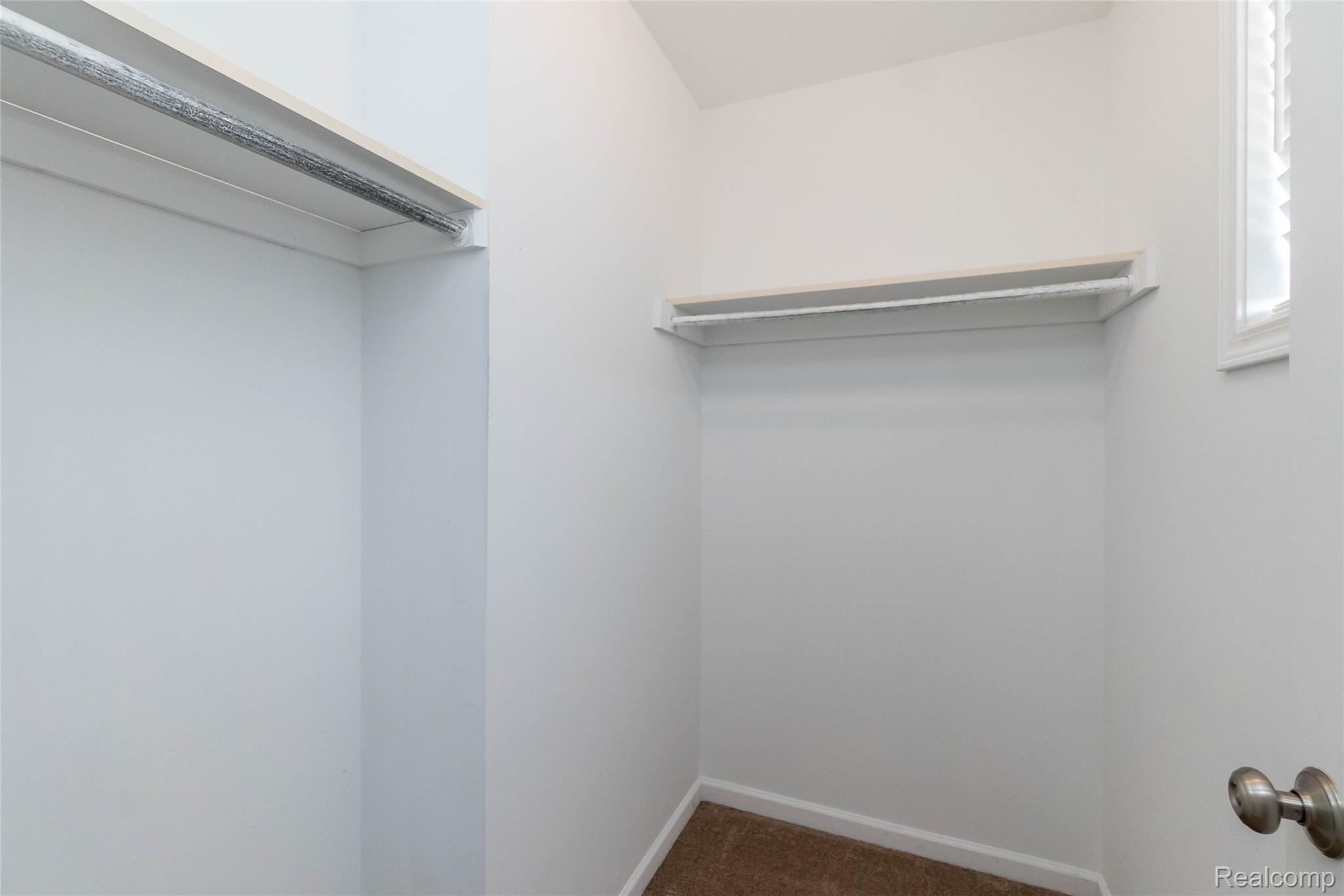2723 Grayson Street Property Photo 14