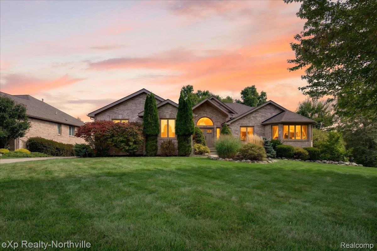 2016 Reagan Drive Property Photo 1