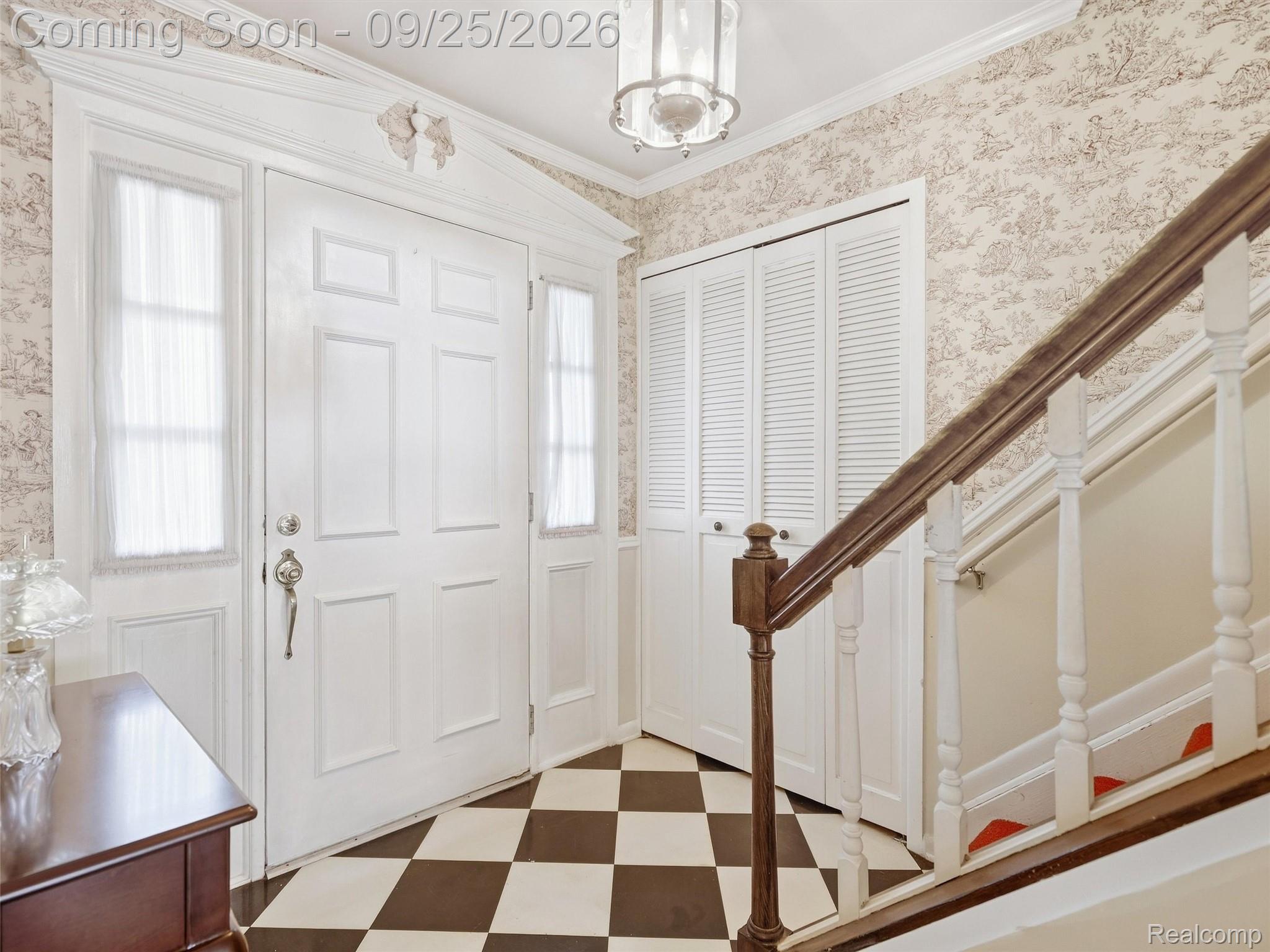 6160 Porteridge Lane Property Photo 4