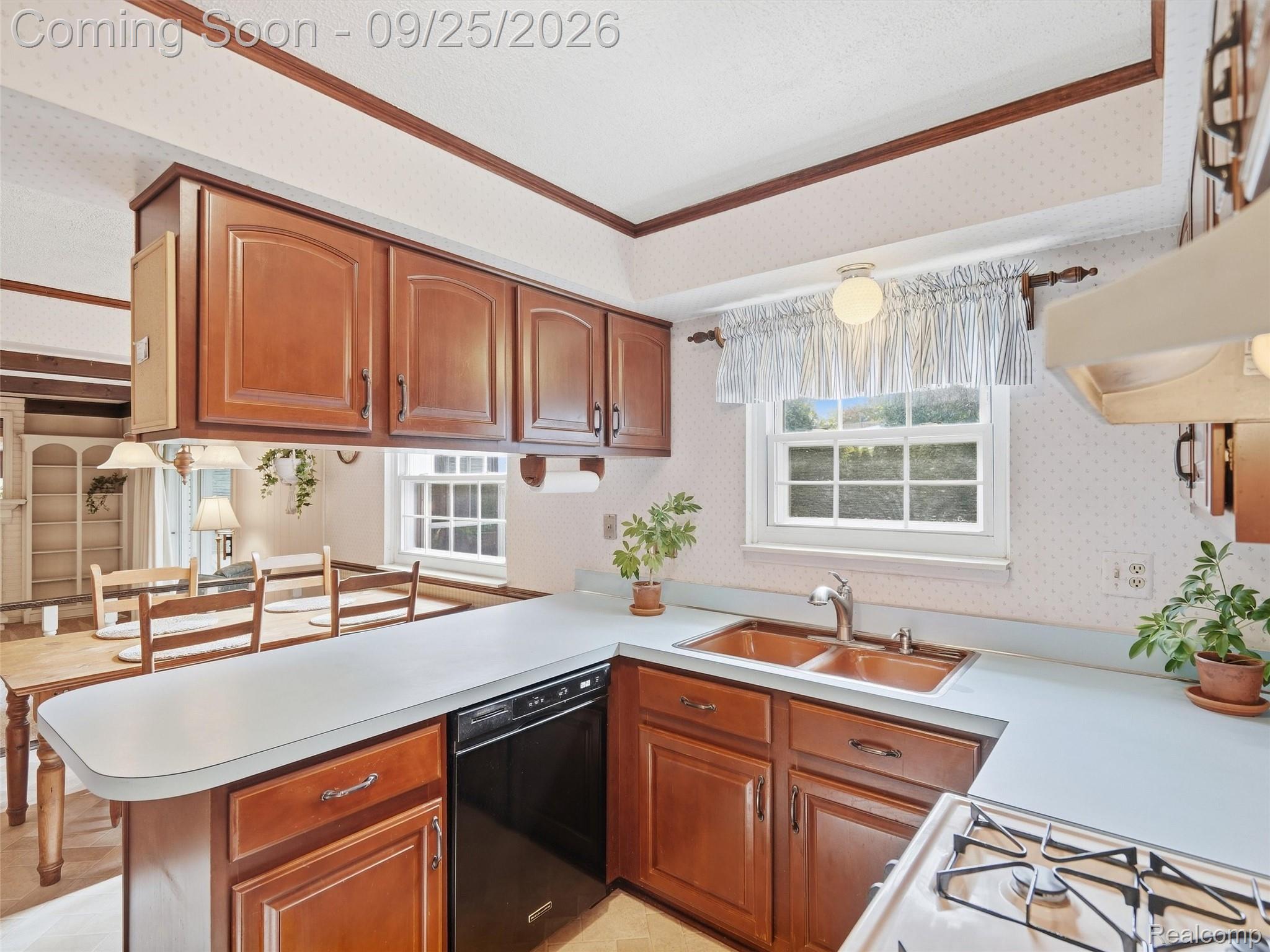6160 Porteridge Lane Property Photo 10