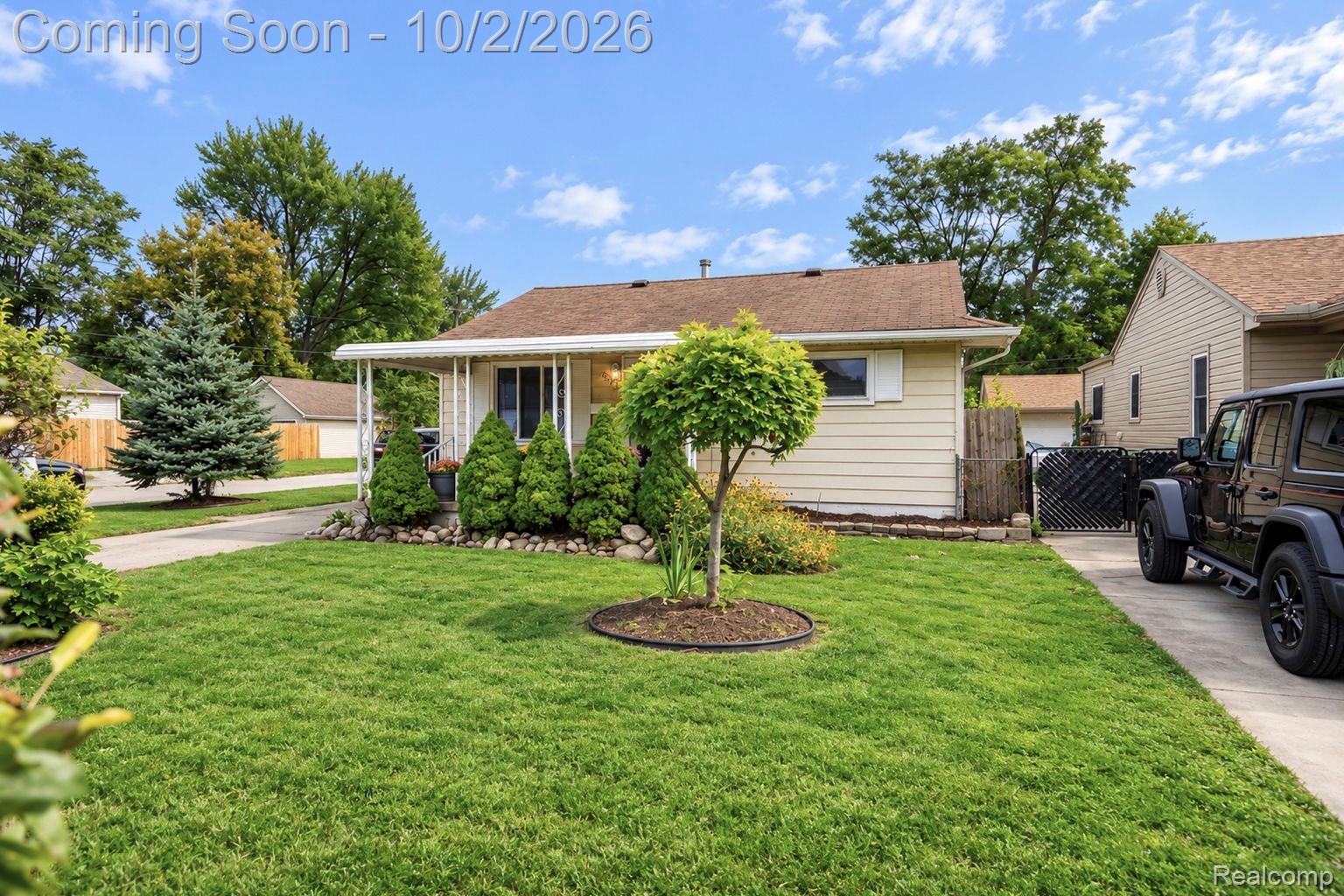 6021 Mayfair Street Property Photo 2