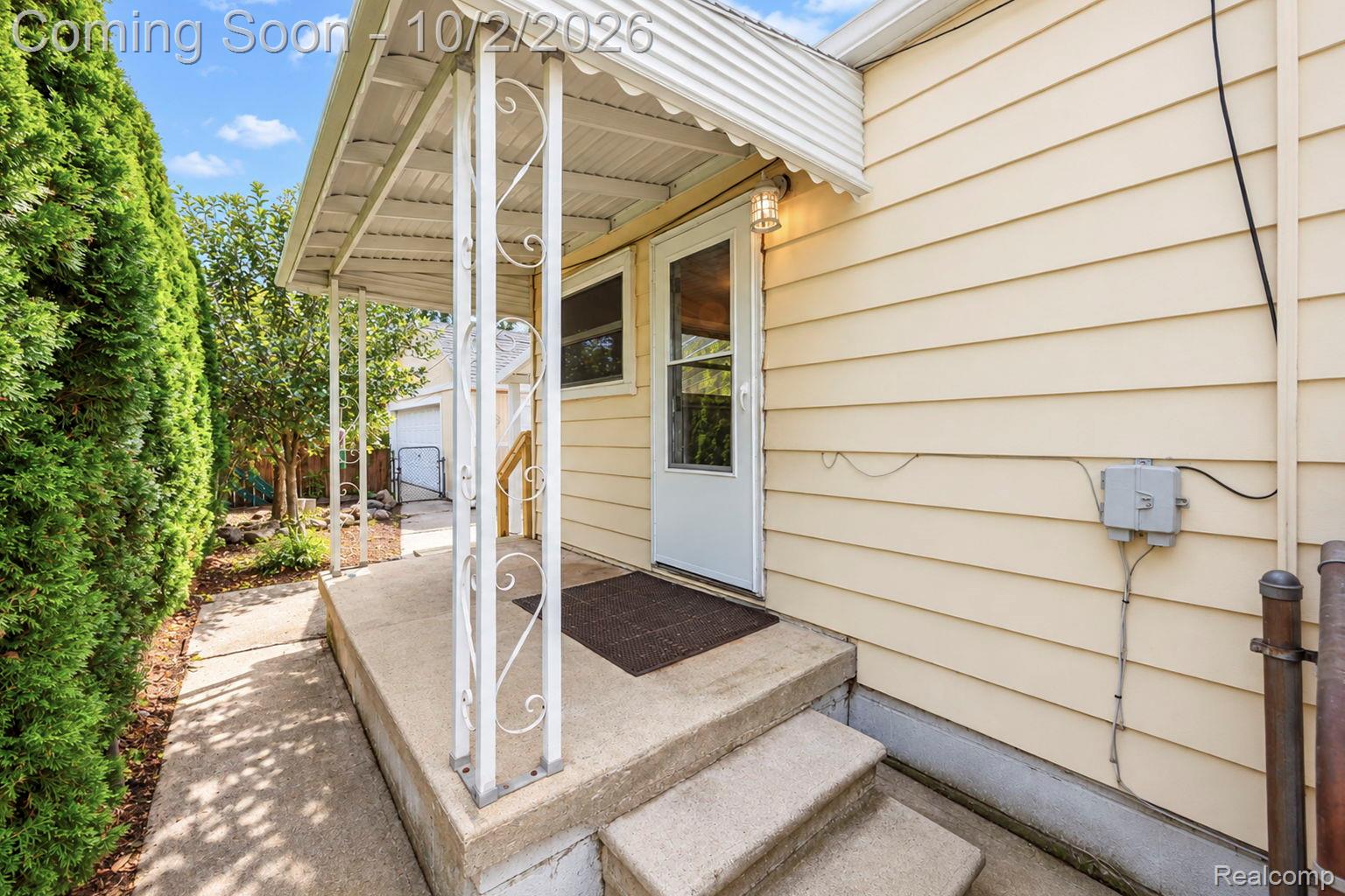 6021 Mayfair Street Property Photo 5