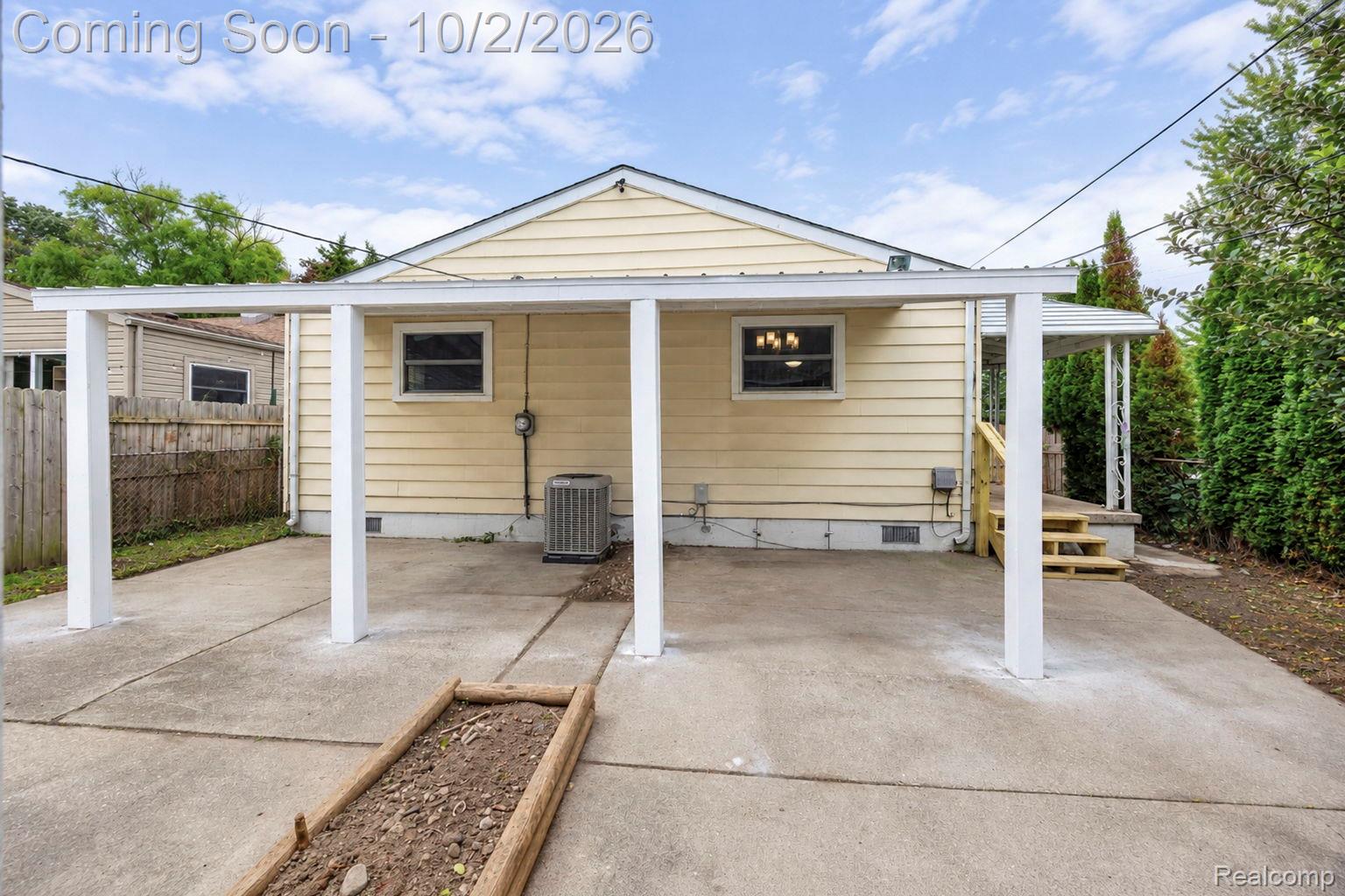 6021 Mayfair Street Property Photo 10