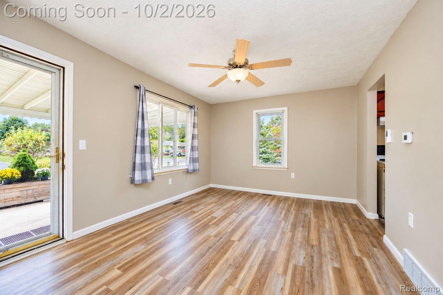 6021 Mayfair Street Property Photo 15