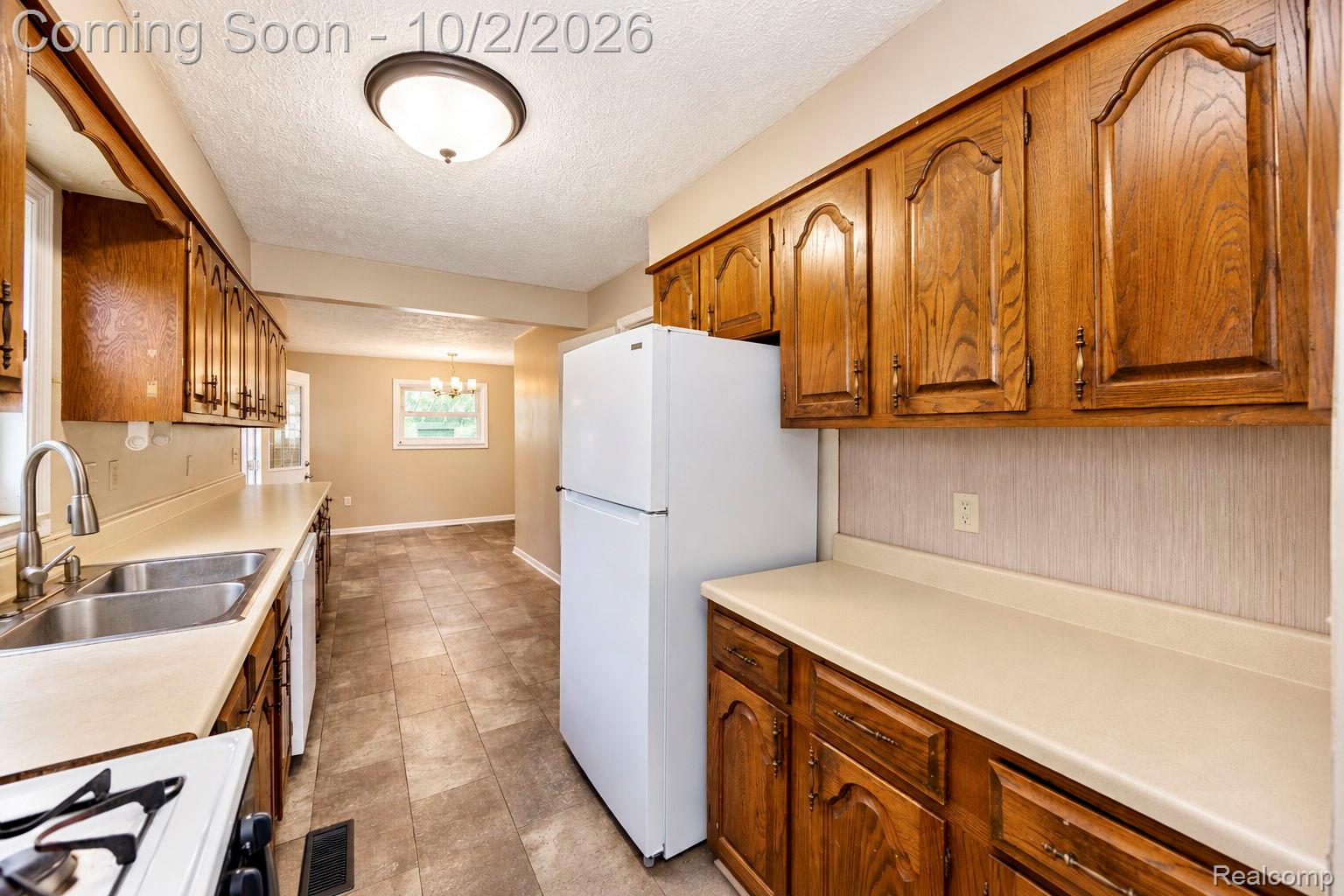 6021 Mayfair Street Property Photo 25