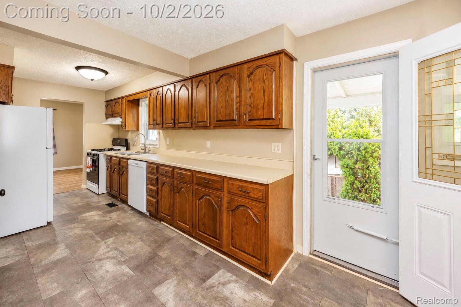 6021 Mayfair Street Property Photo 26