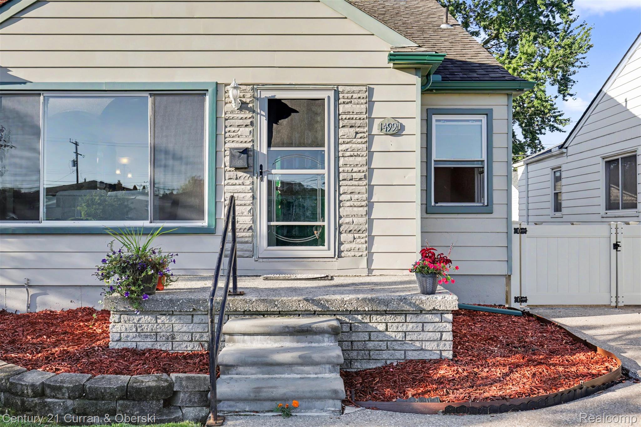 14991 College Avenue Property Photo 10