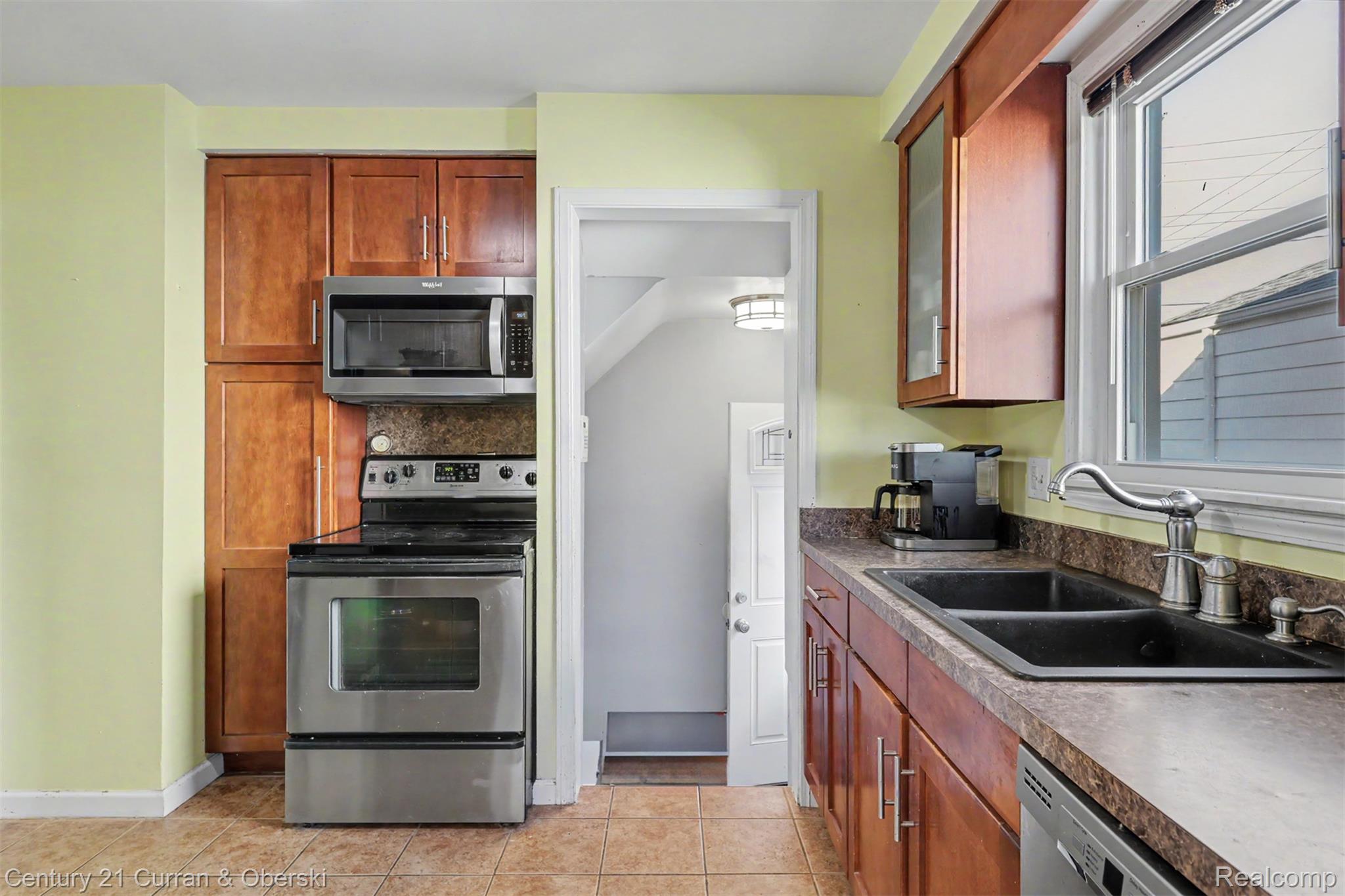 14991 College Avenue Property Photo 24