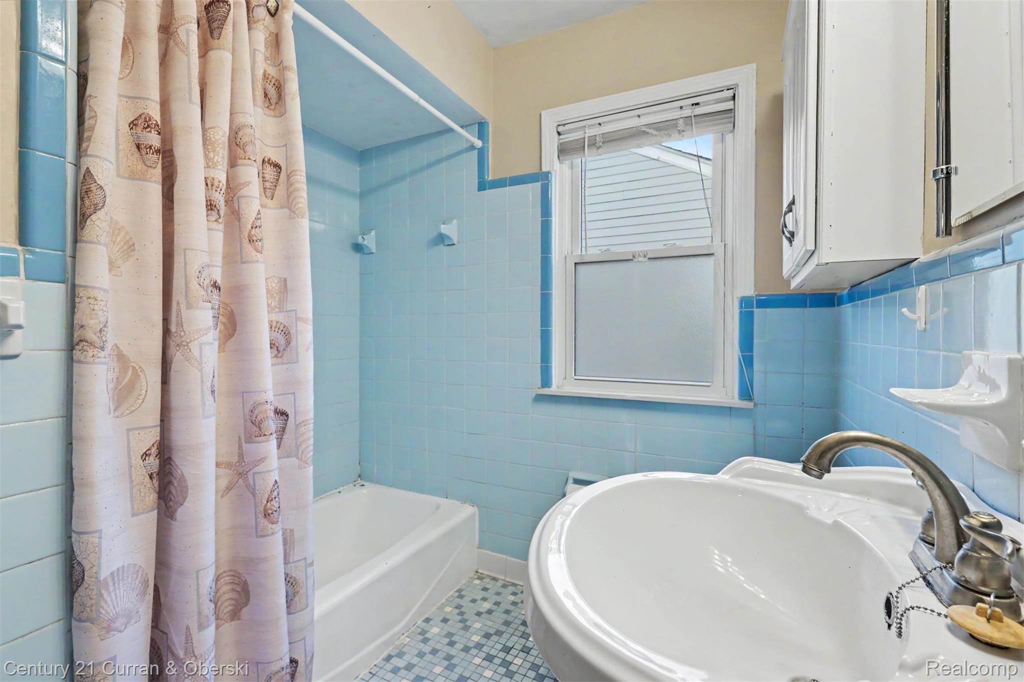 14991 College Avenue Property Photo 27