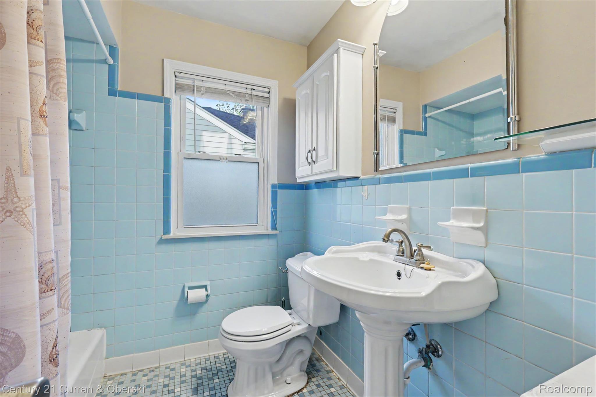 14991 College Avenue Property Photo 28