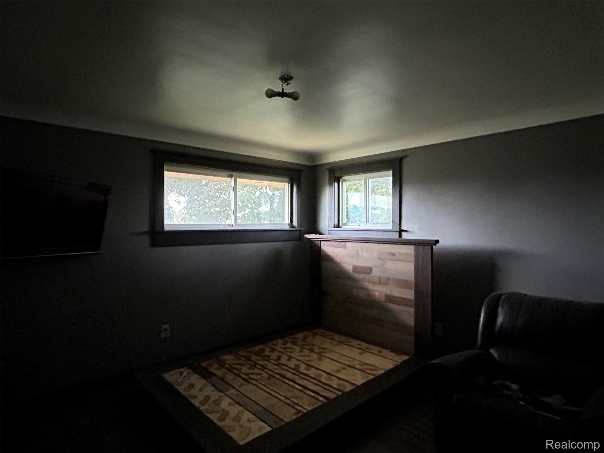 16465 Almont Road Property Photo 17