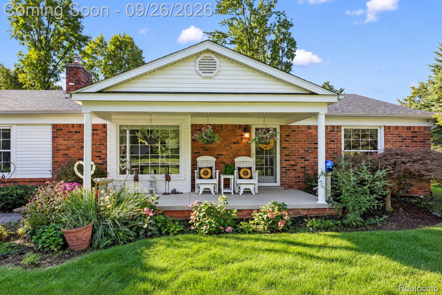 411 Maplehill Road Property Photo 2