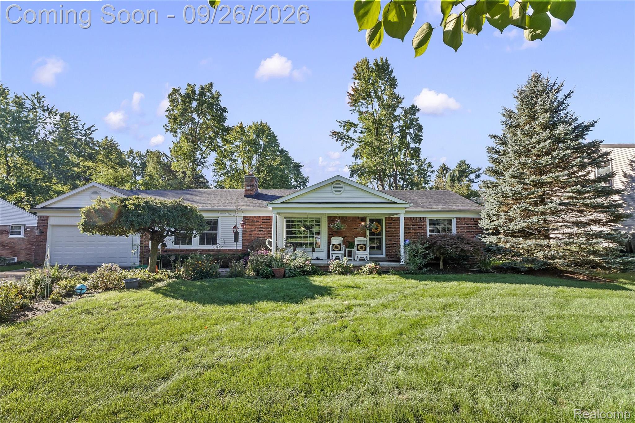 411 Maplehill Road Property Photo 4