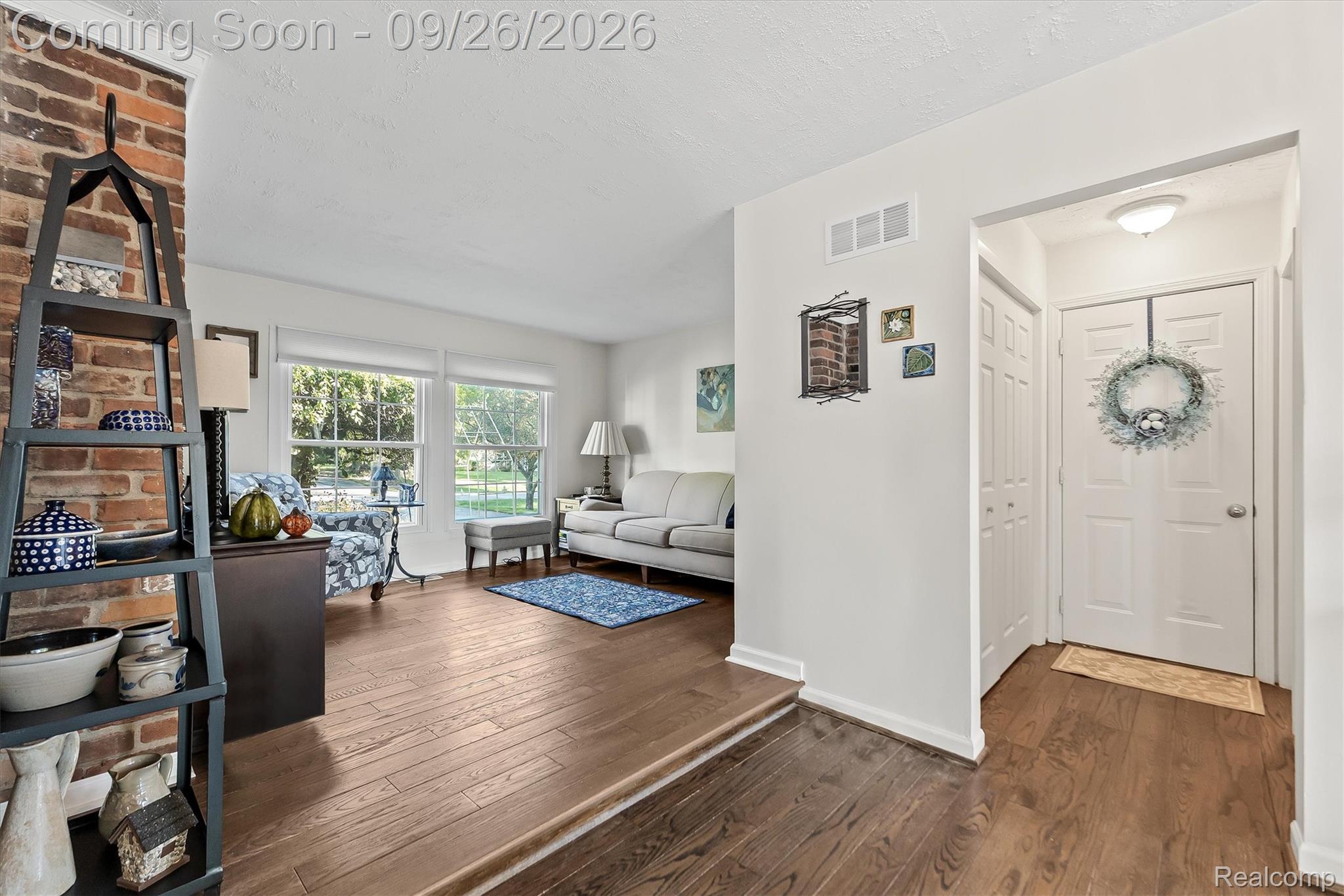 411 Maplehill Road Property Photo 8