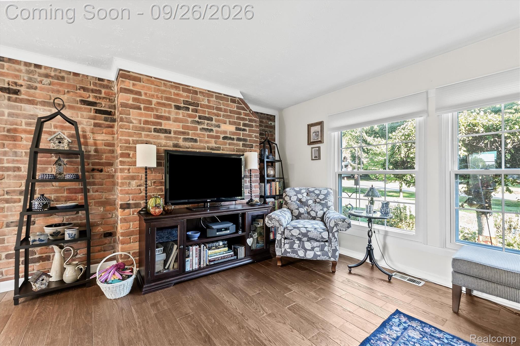 411 Maplehill Road Property Photo 10
