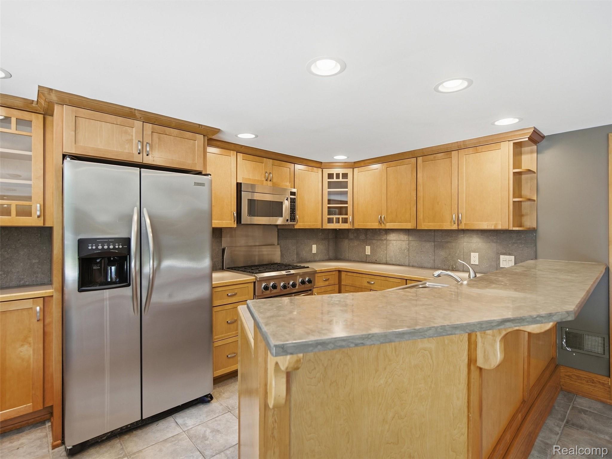 4430 Queens Way Property Photo 27