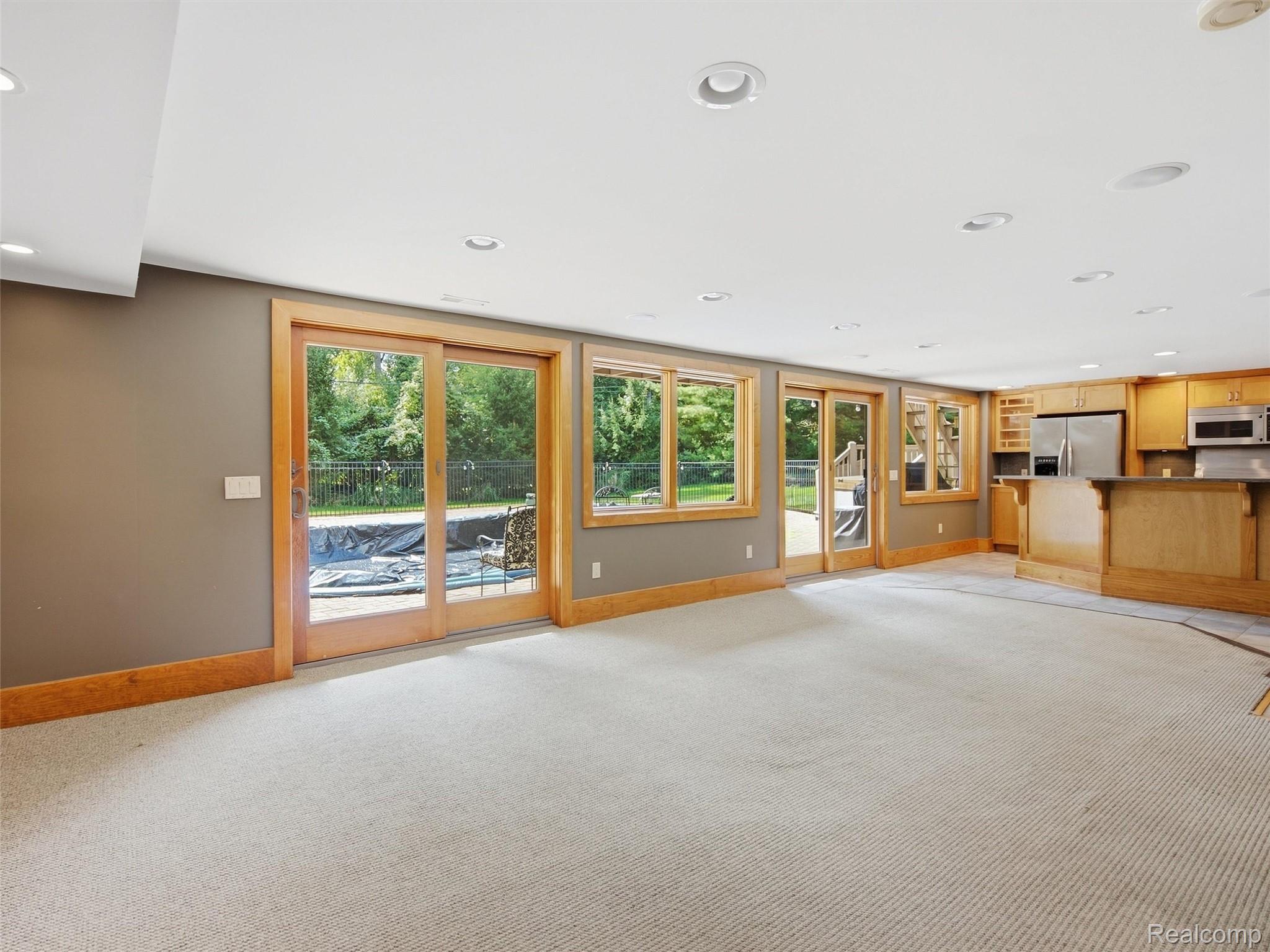 4430 Queens Way Property Photo 31
