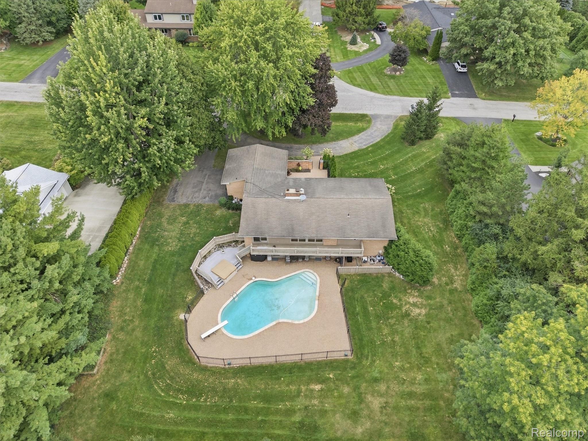 4430 Queens Way Property Photo 40
