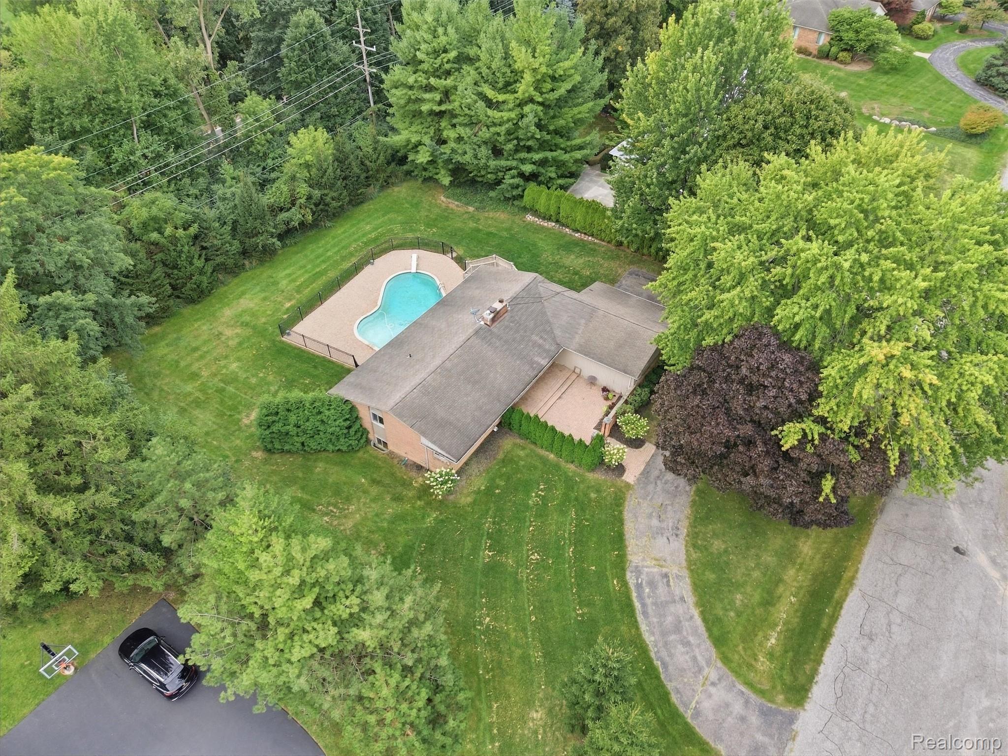 4430 Queens Way Property Photo 41
