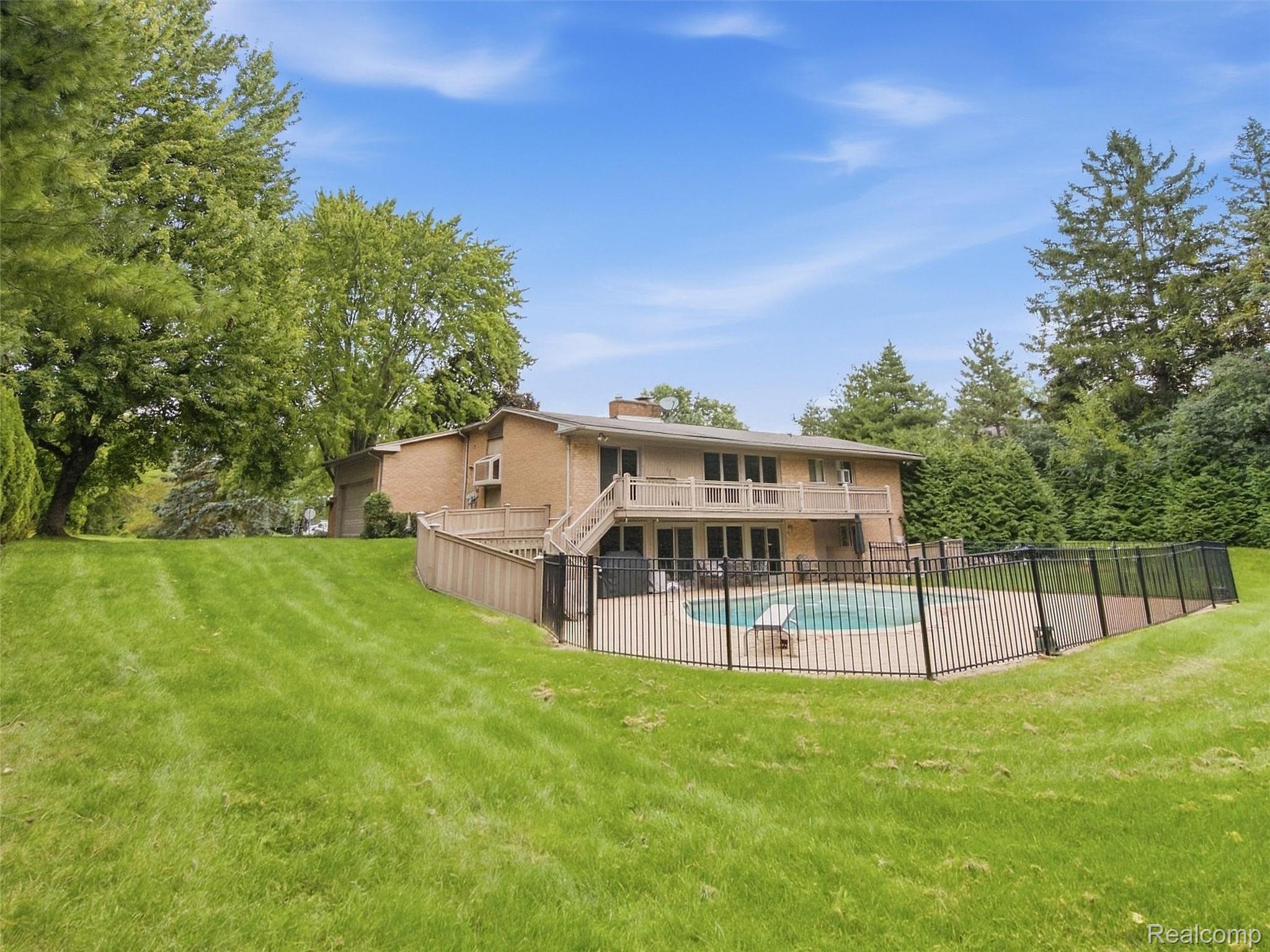 4430 Queens Way Property Photo 47