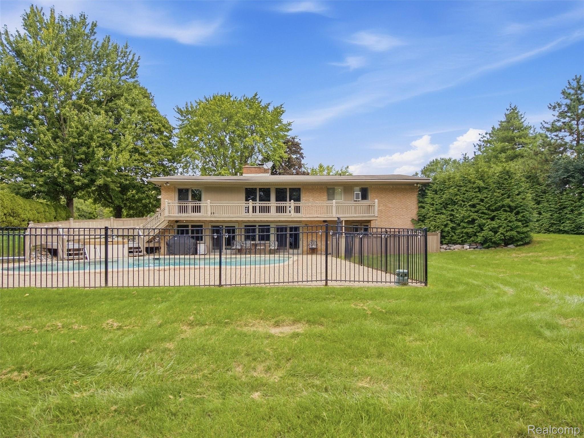 4430 Queens Way Property Photo 48