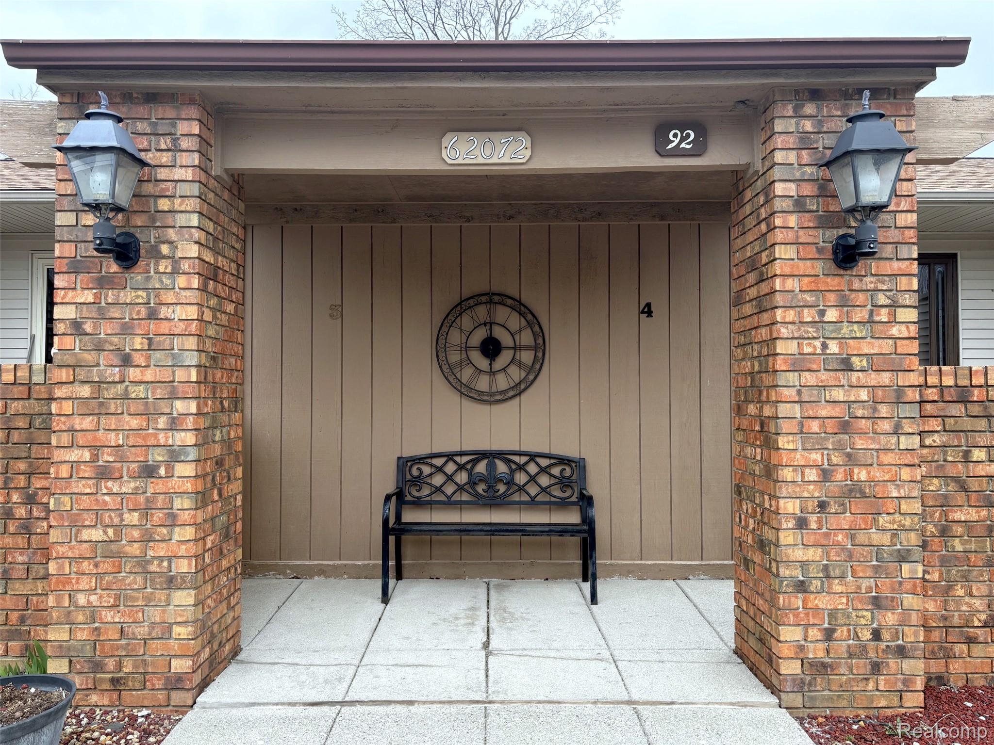 62072 Yorktown - Unit 4 Property Photo 1