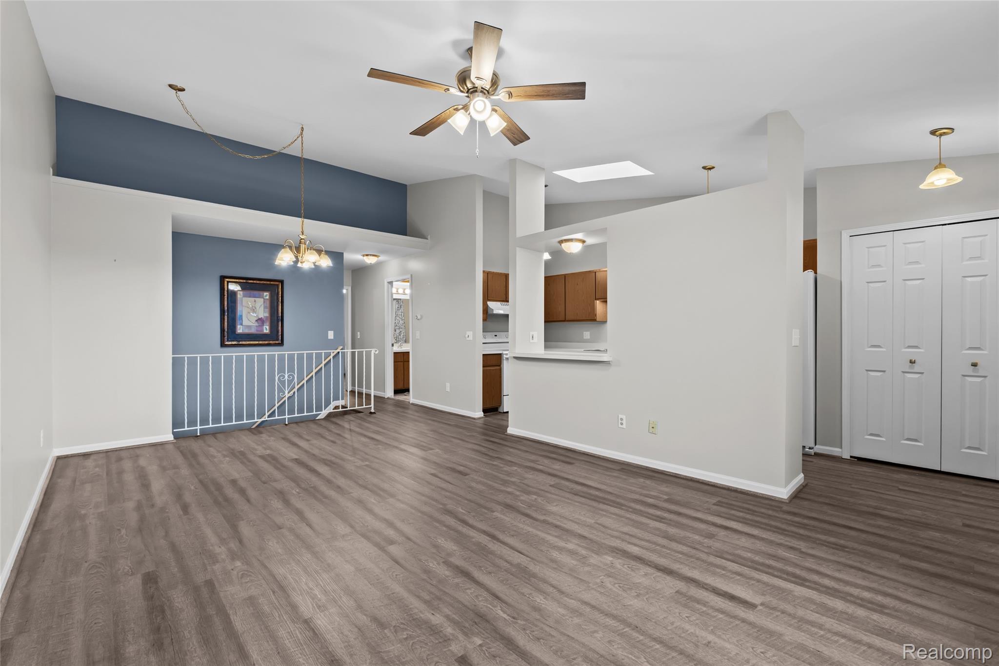 62072 Yorktown - Unit 4 Property Photo 7