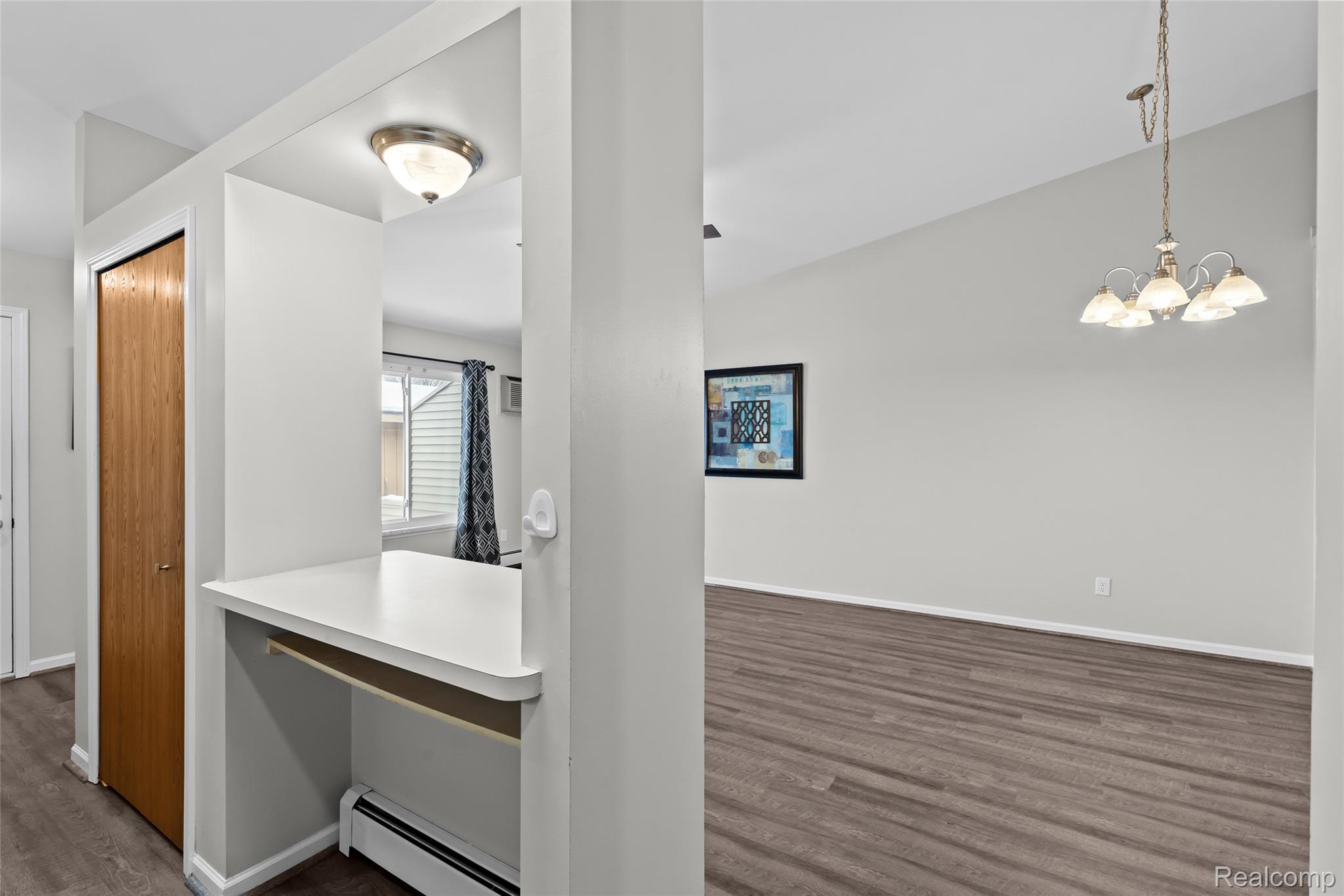 62072 Yorktown - Unit 4 Property Photo 12