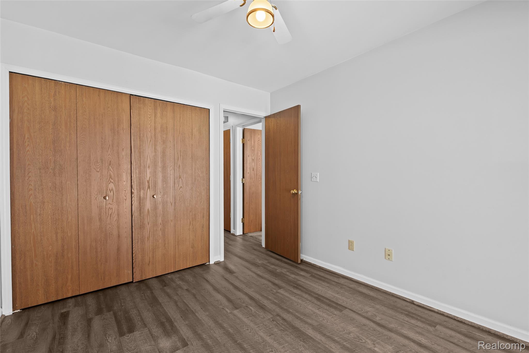 62072 Yorktown - Unit 4 Property Photo 17