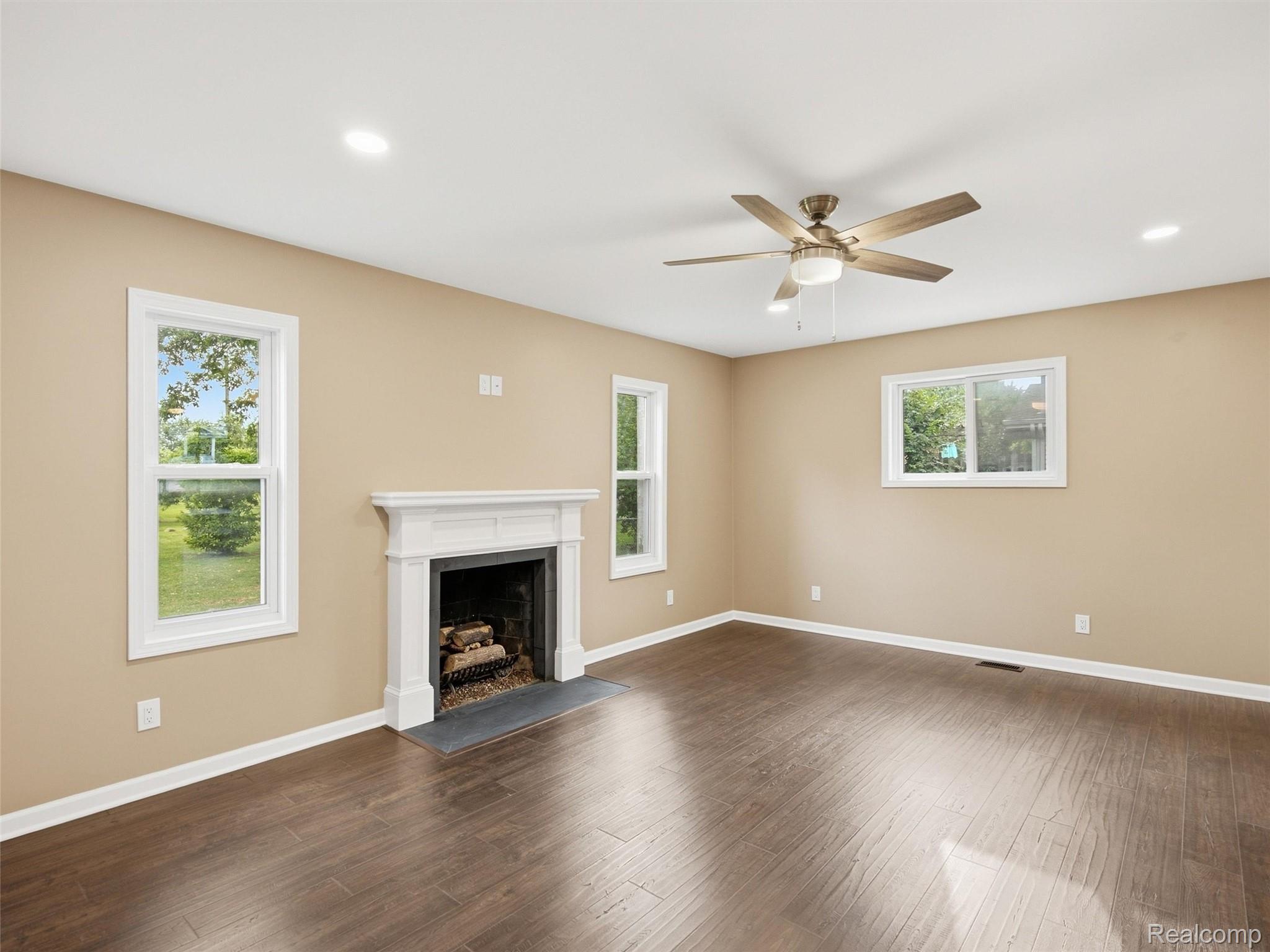 48188 Forbes Drive Property Photo 14
