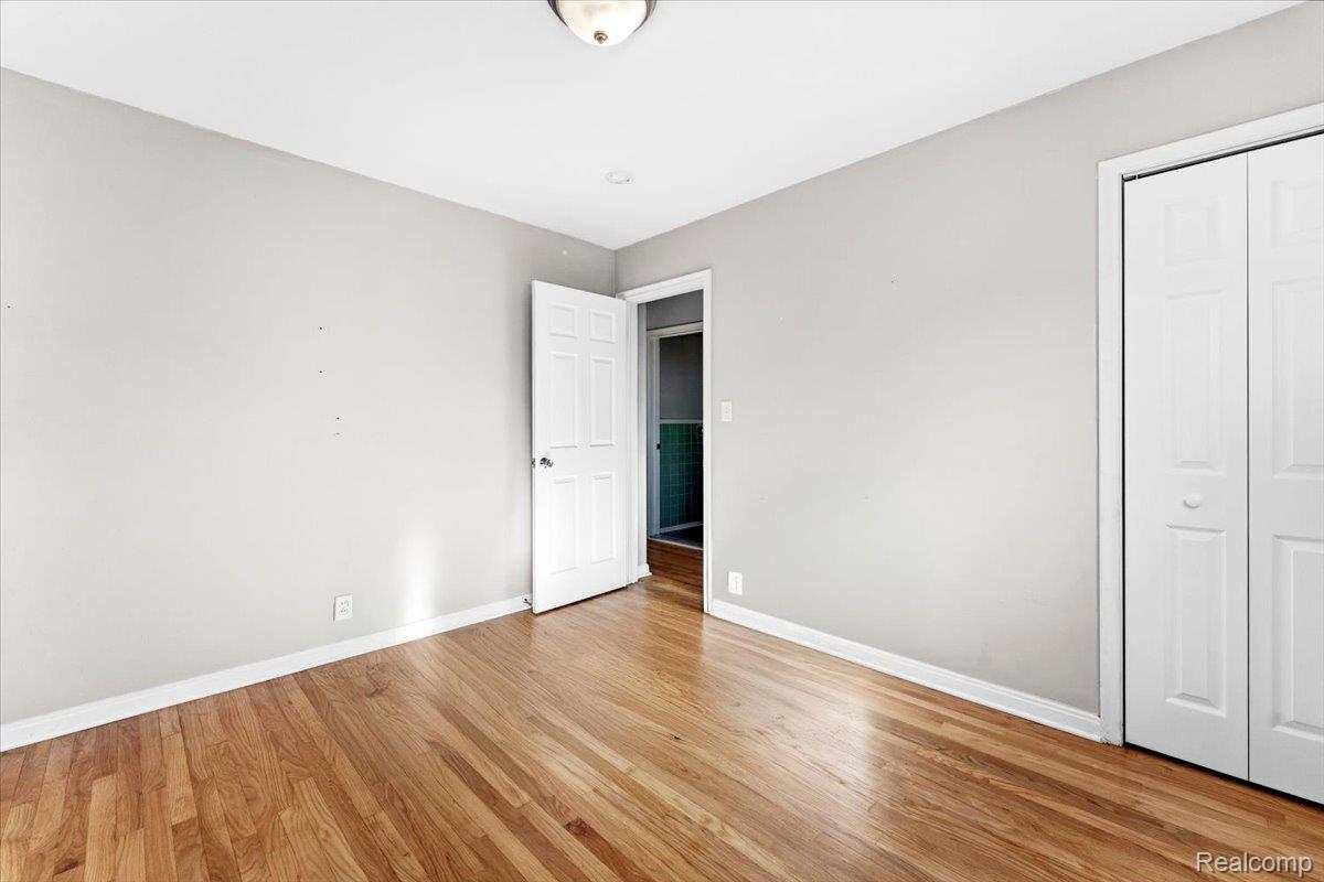 9929 Carter Avenue Property Photo 15