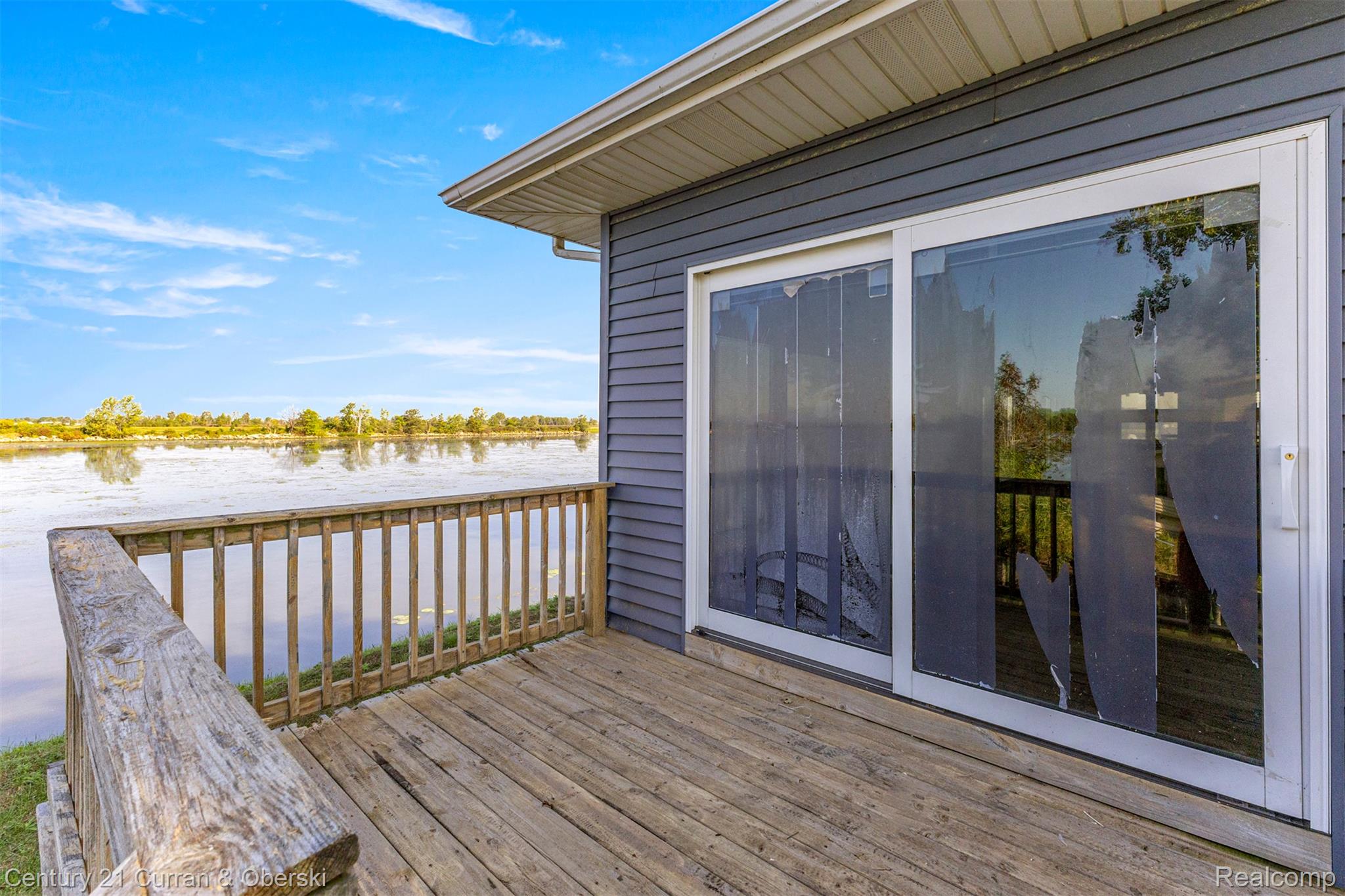 6809 Lakeshore Drive Property Photo 12