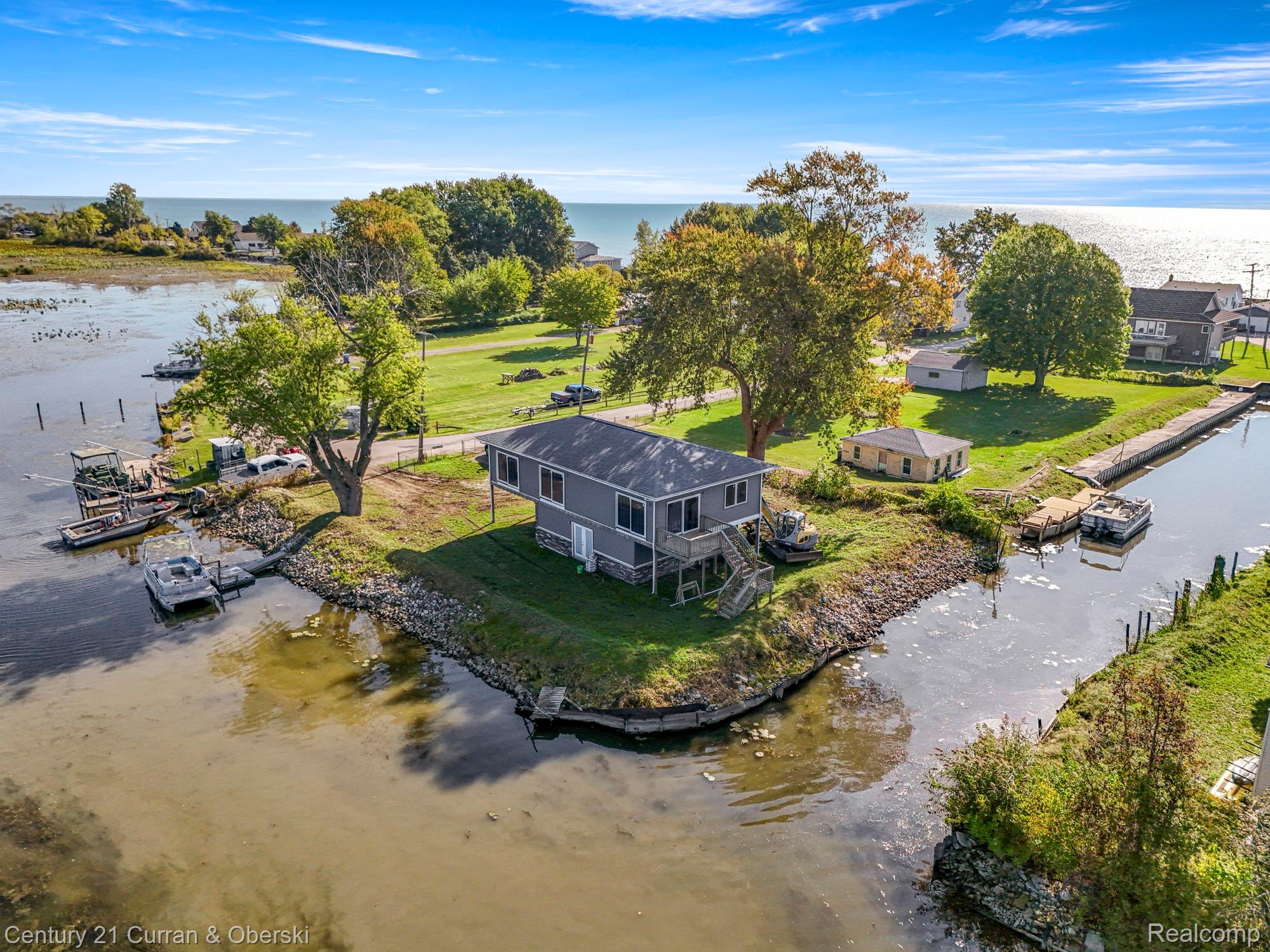 6809 Lakeshore Drive Property Photo 39
