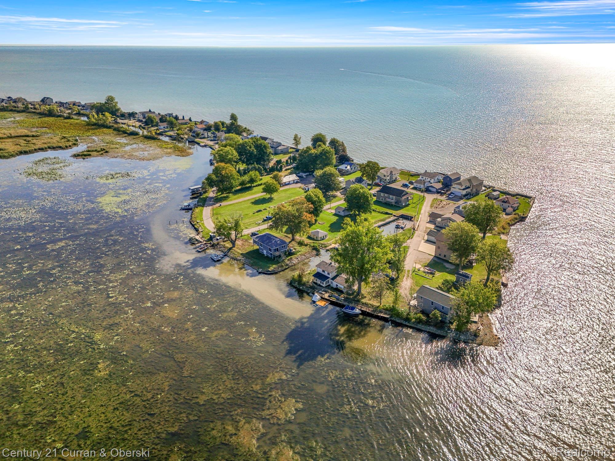 6809 Lakeshore Drive Property Photo 41