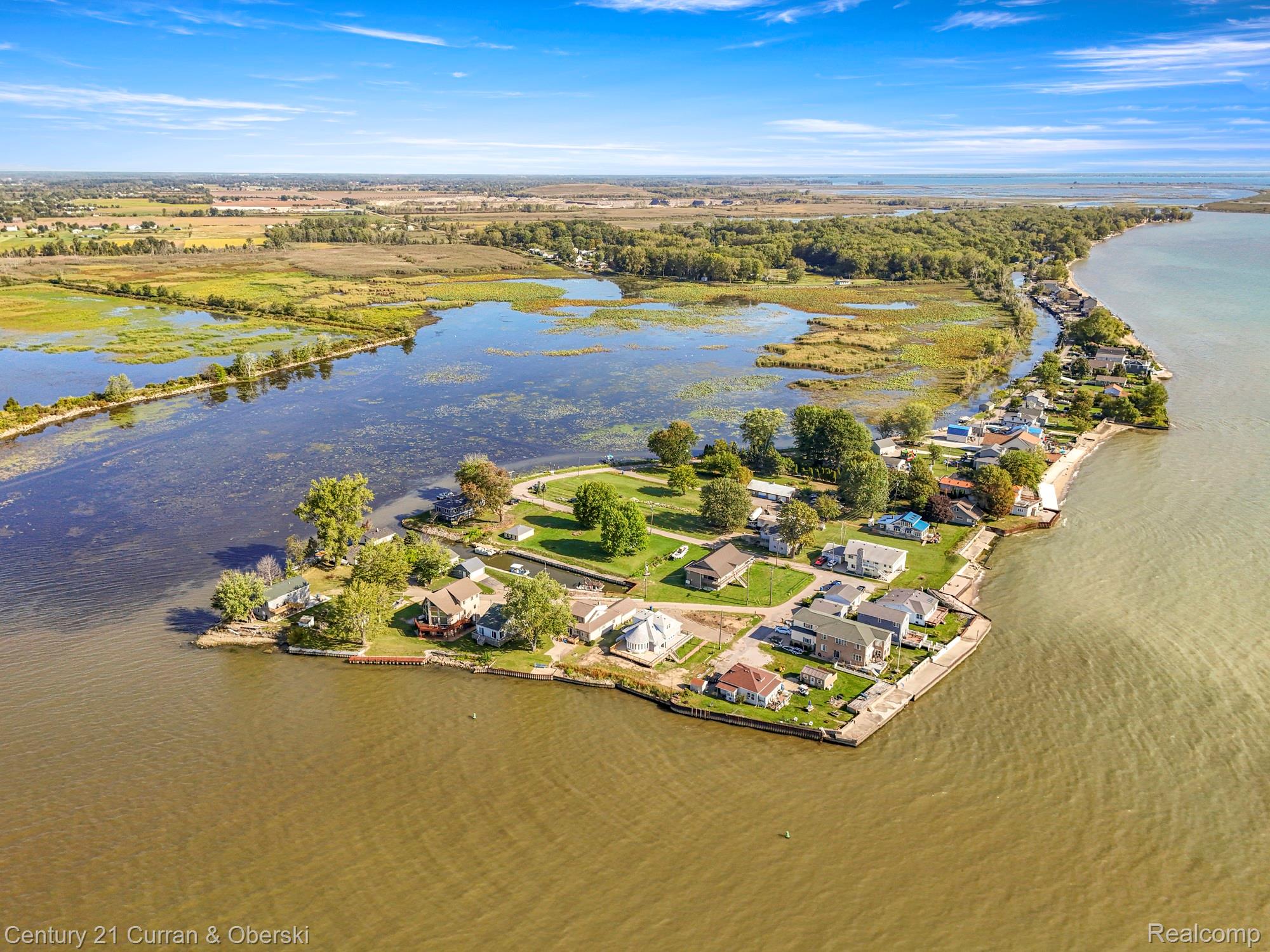 6809 Lakeshore Drive Property Photo 47