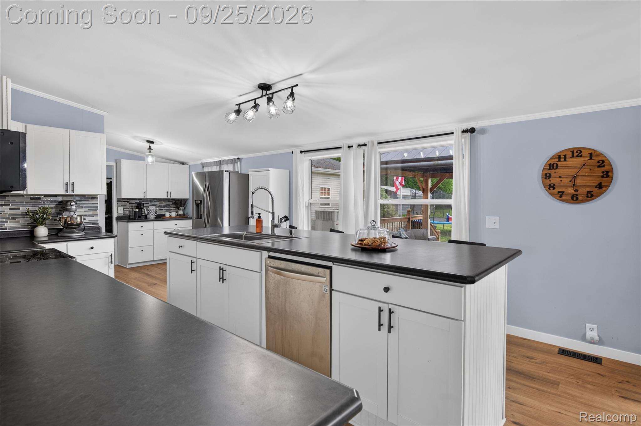 7997 Folks Road Property Photo 13